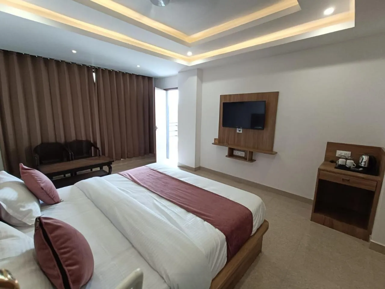 Hotel Raas Inn, New Hotel