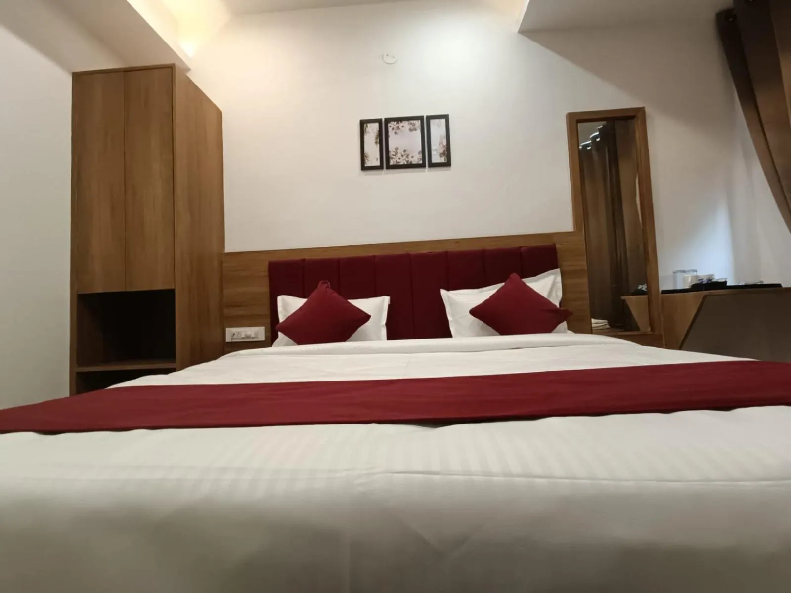 Hotel Raas Inn, New Hotel
