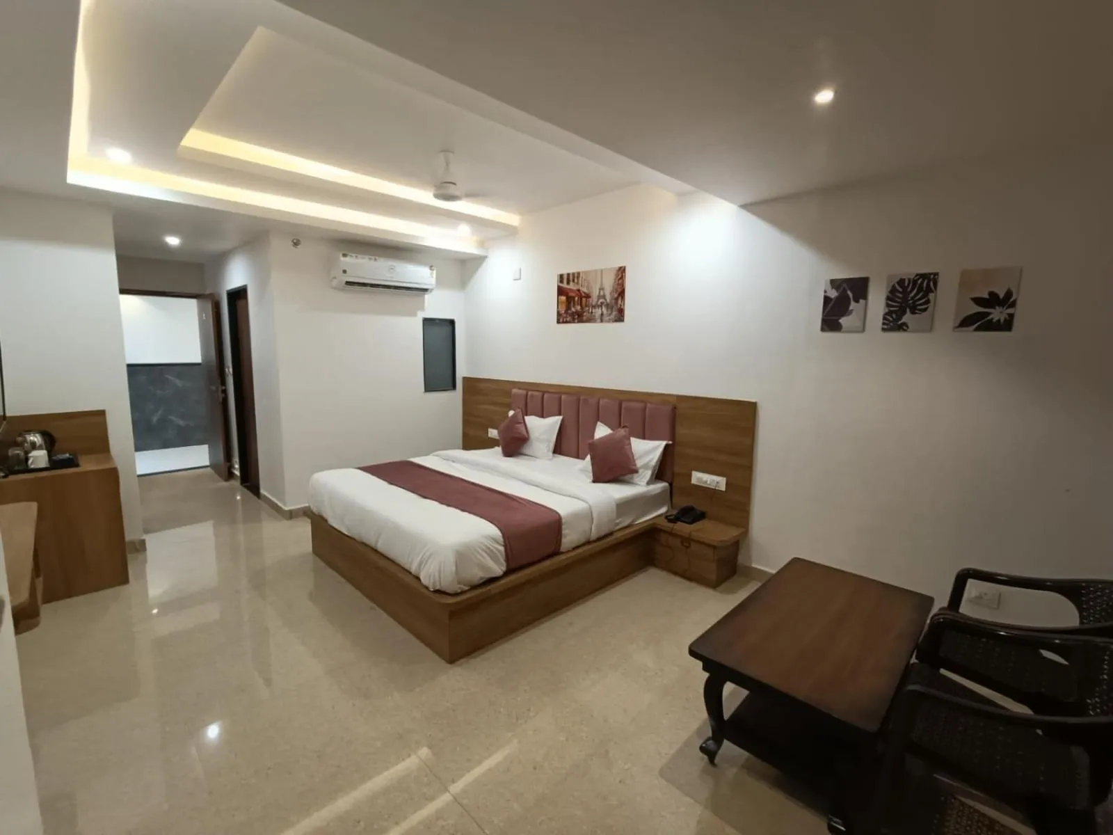 Hotel Raas Inn, New Hotel