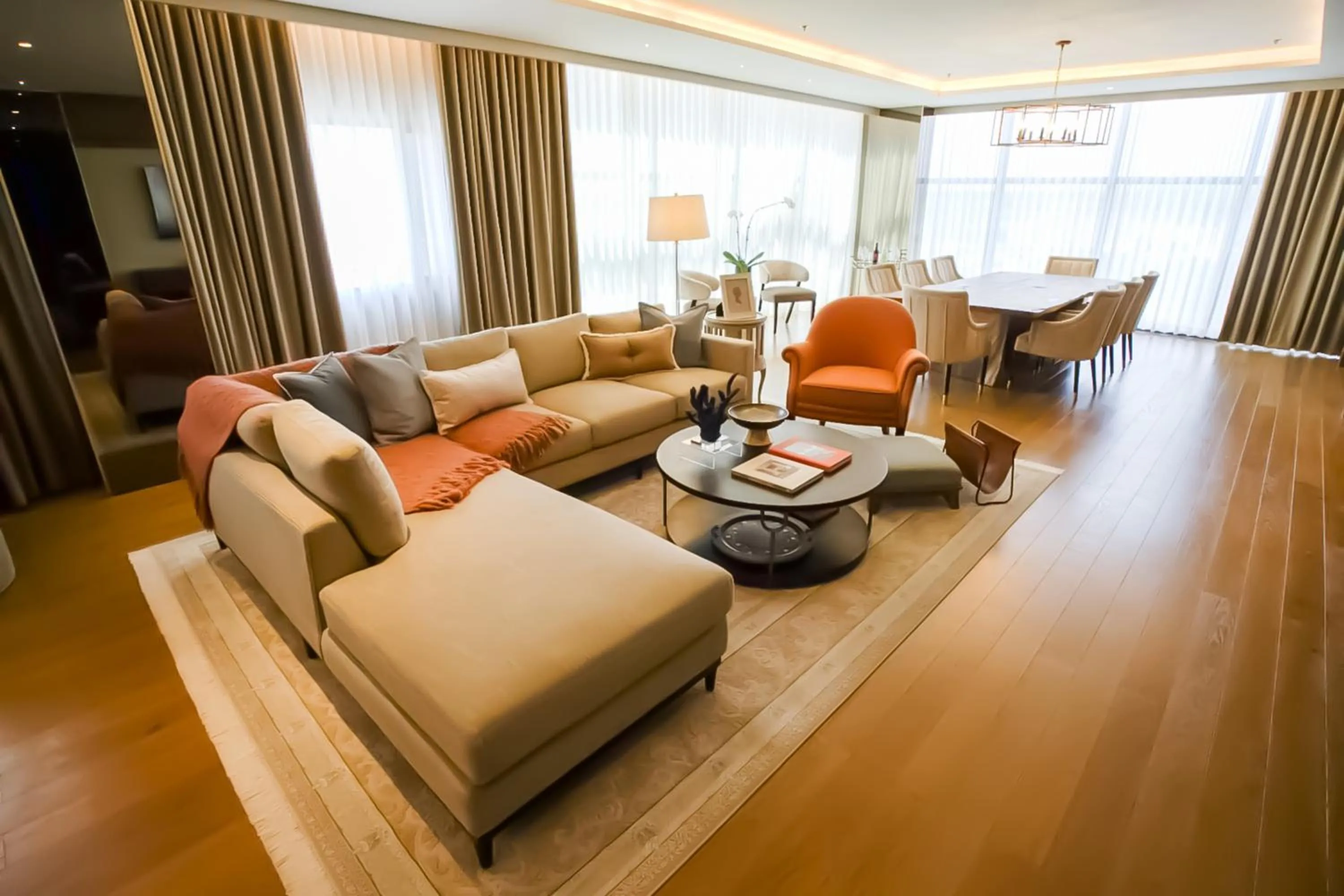 Brittany Hotel Villar City