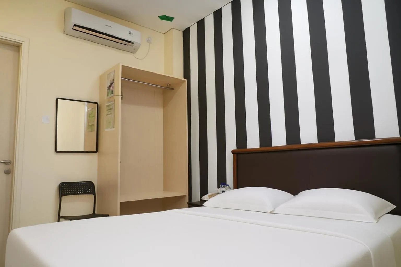 Bedroom, Bed in Multi 88 Syariah