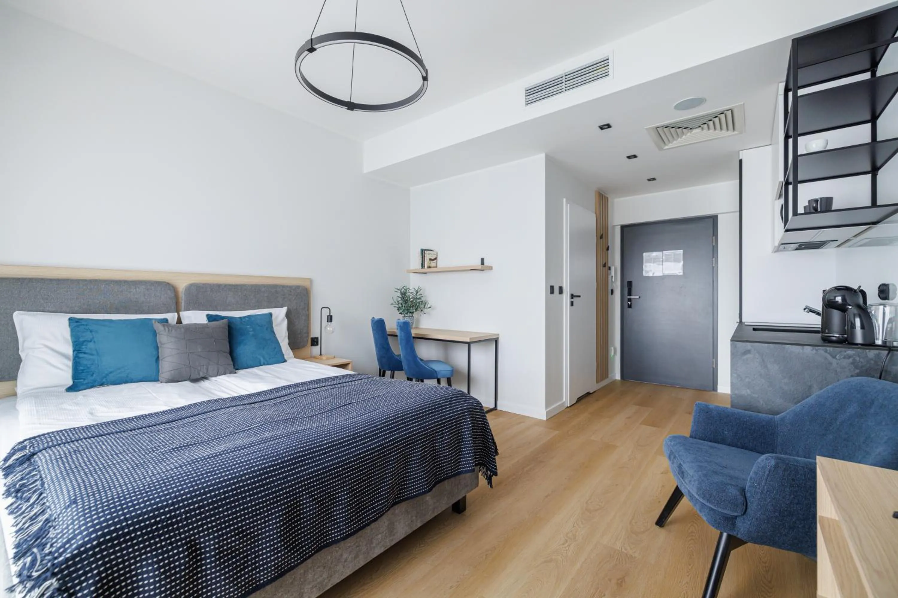 Photo of the whole room, Bed in Aparthotel City Break Plac Wolności 6