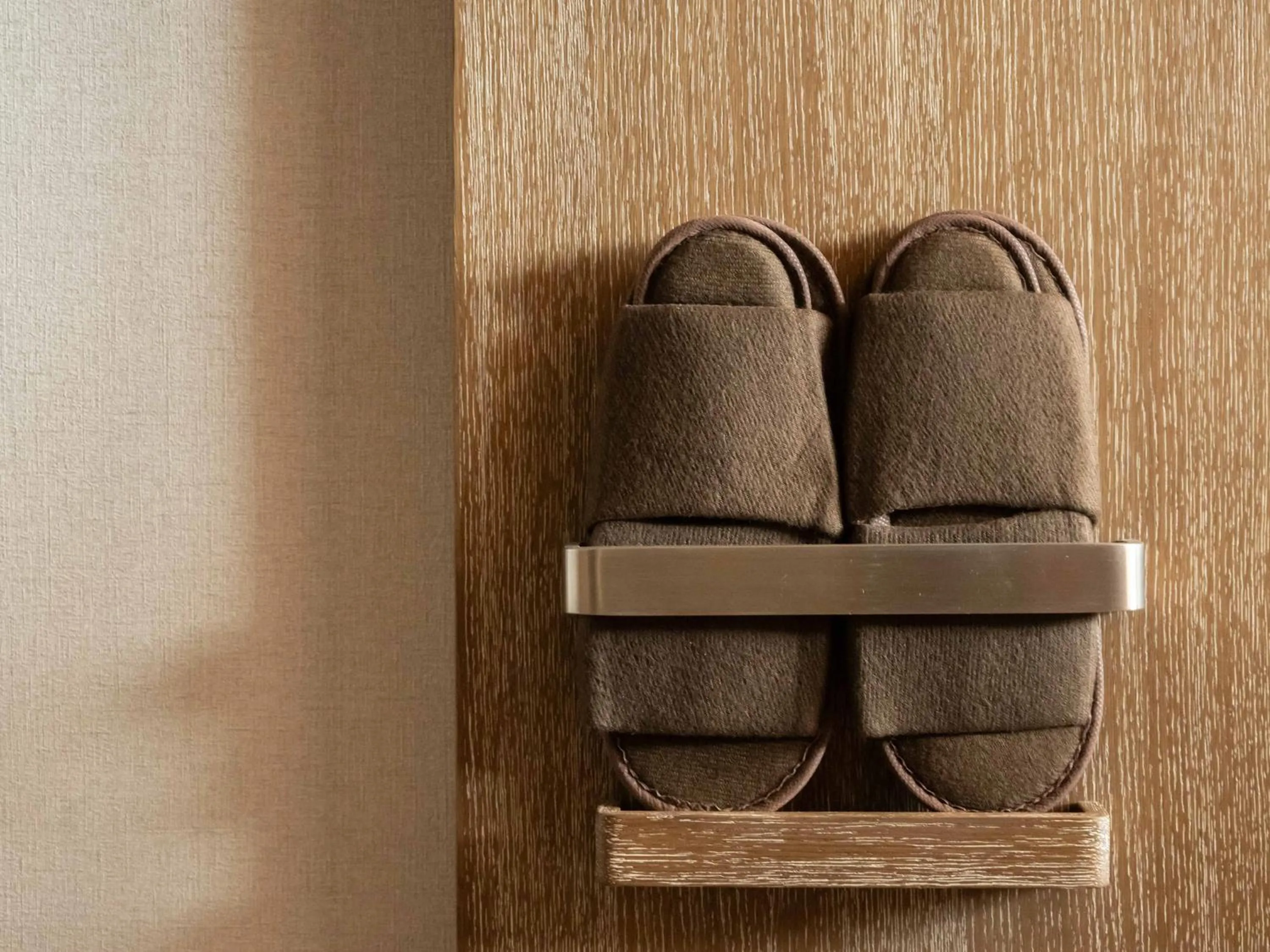 room service in insomnia KYOTO OIKE