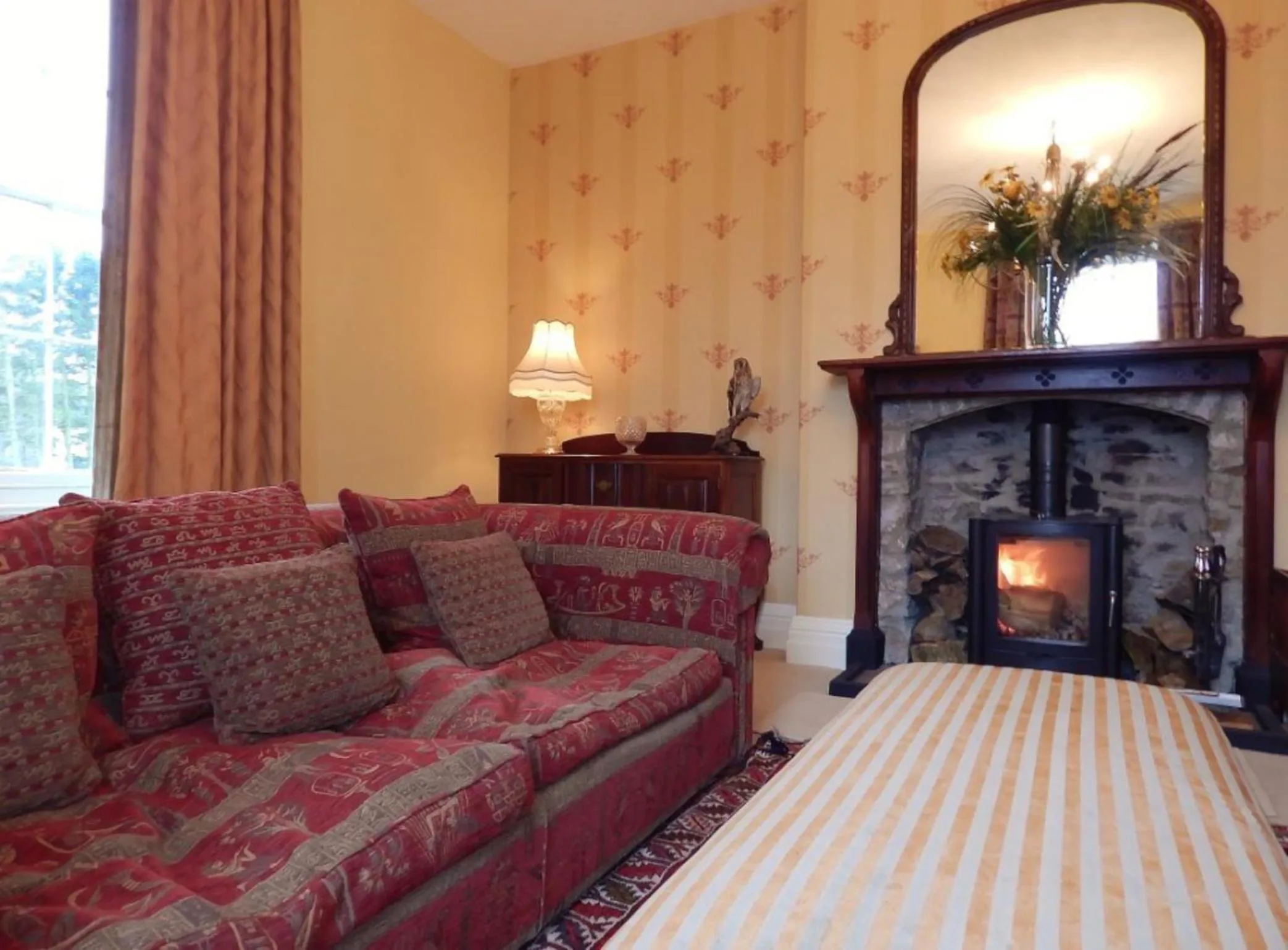 Communal lounge/ TV room in Westgate Manor