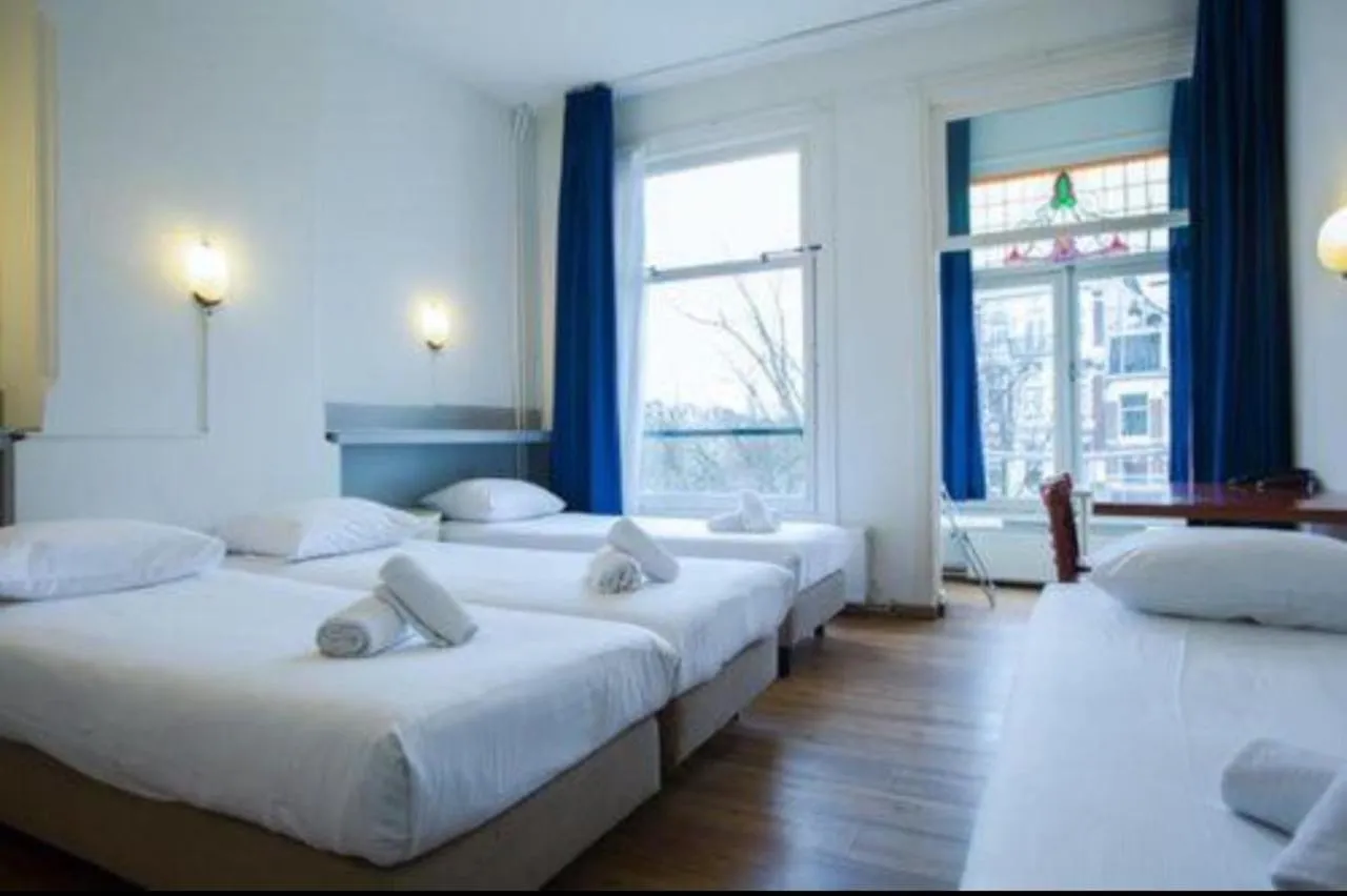 Bed in Hotel Titus City Centre