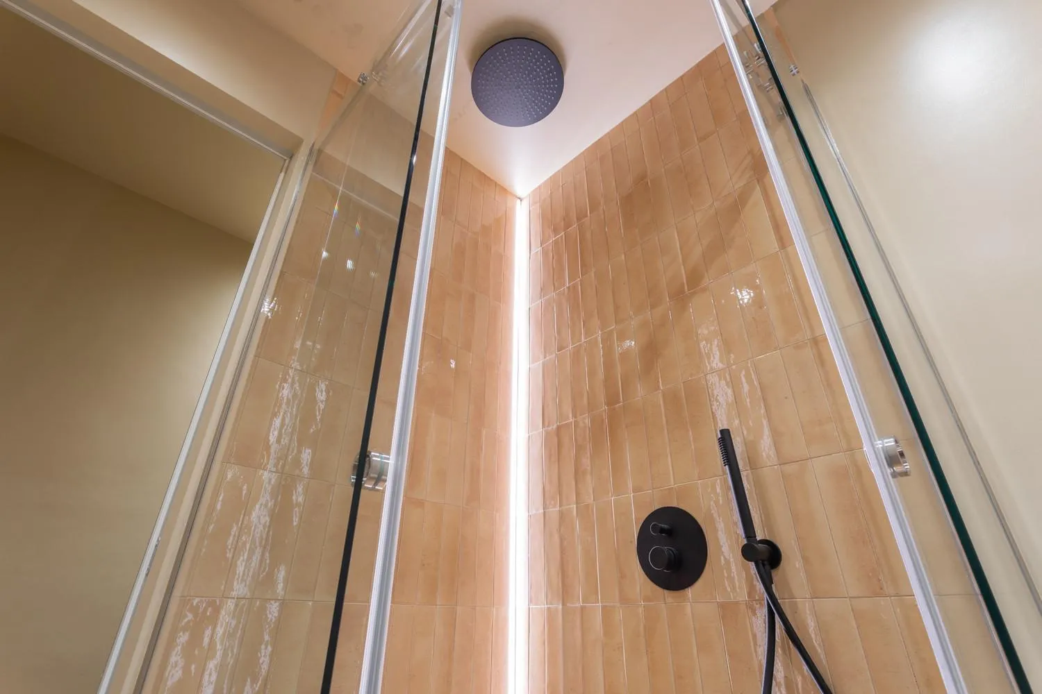 Bathroom in Lagrange Design Apartments by Wonderful Italy