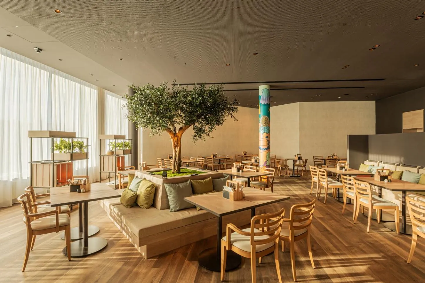 Restaurant/places to eat in IntercityHotel Lübeck