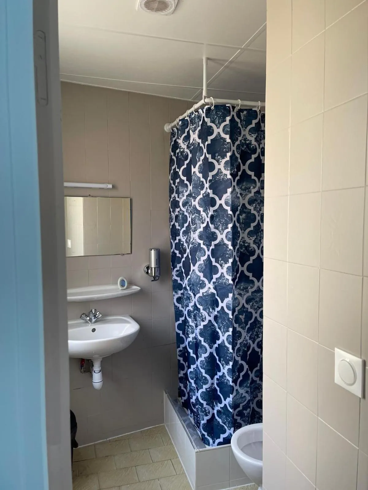 Shower in Résidences saint pierre