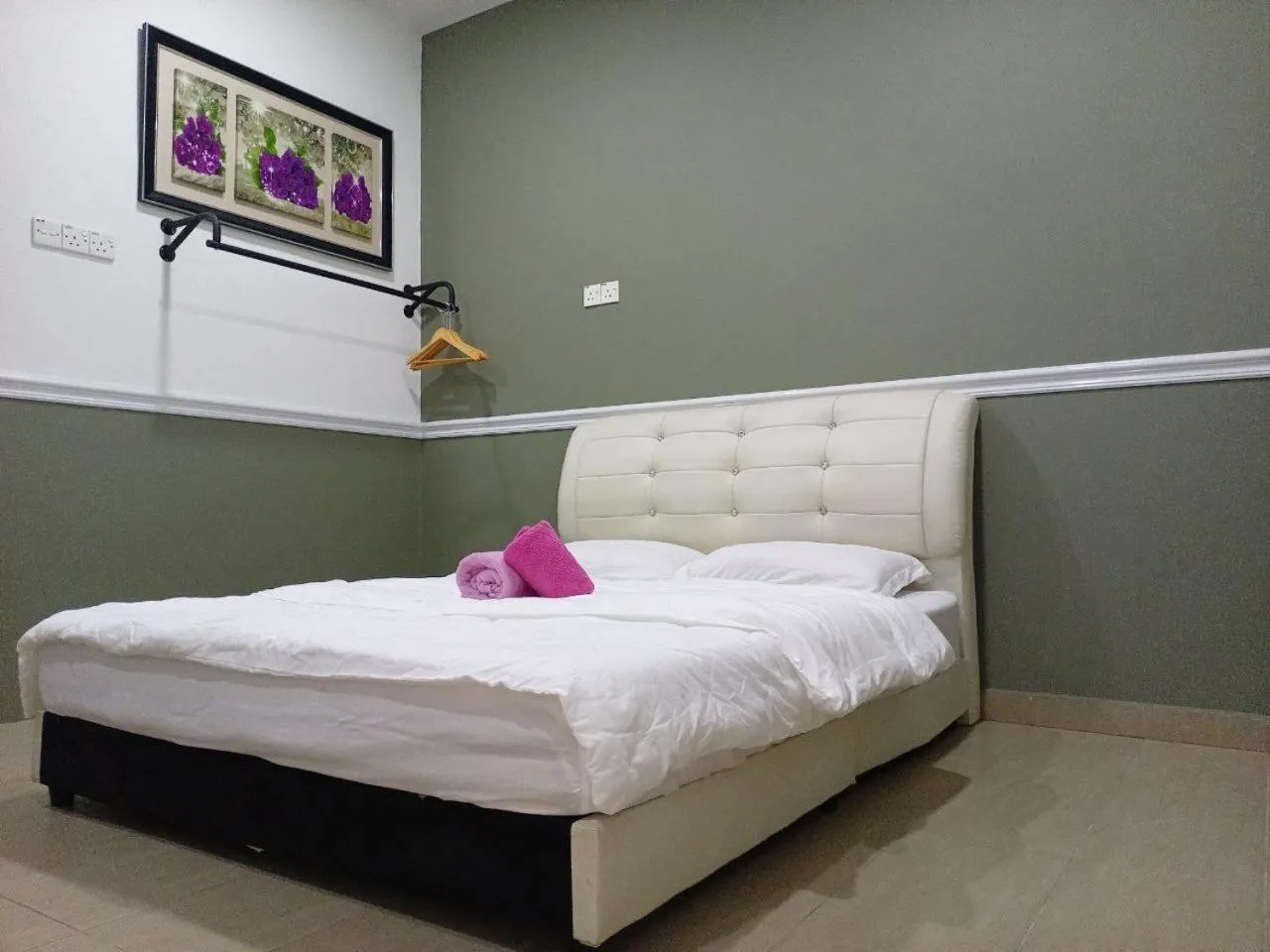 Bedroom, Bed in Hotel Seri Intan Tampin