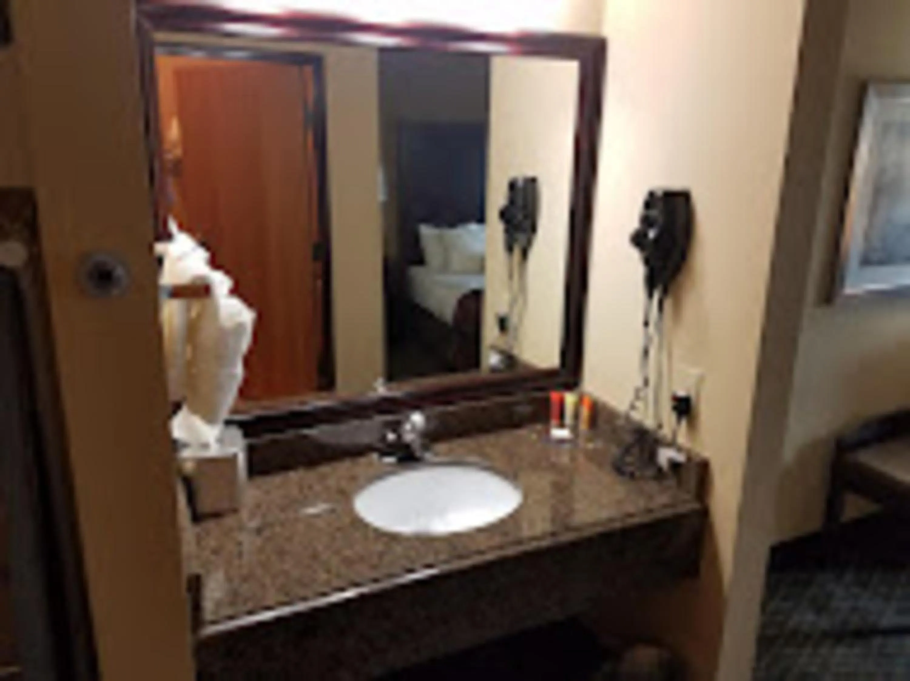 Bathroom in Baymont by Wyndham Ardmore I-35