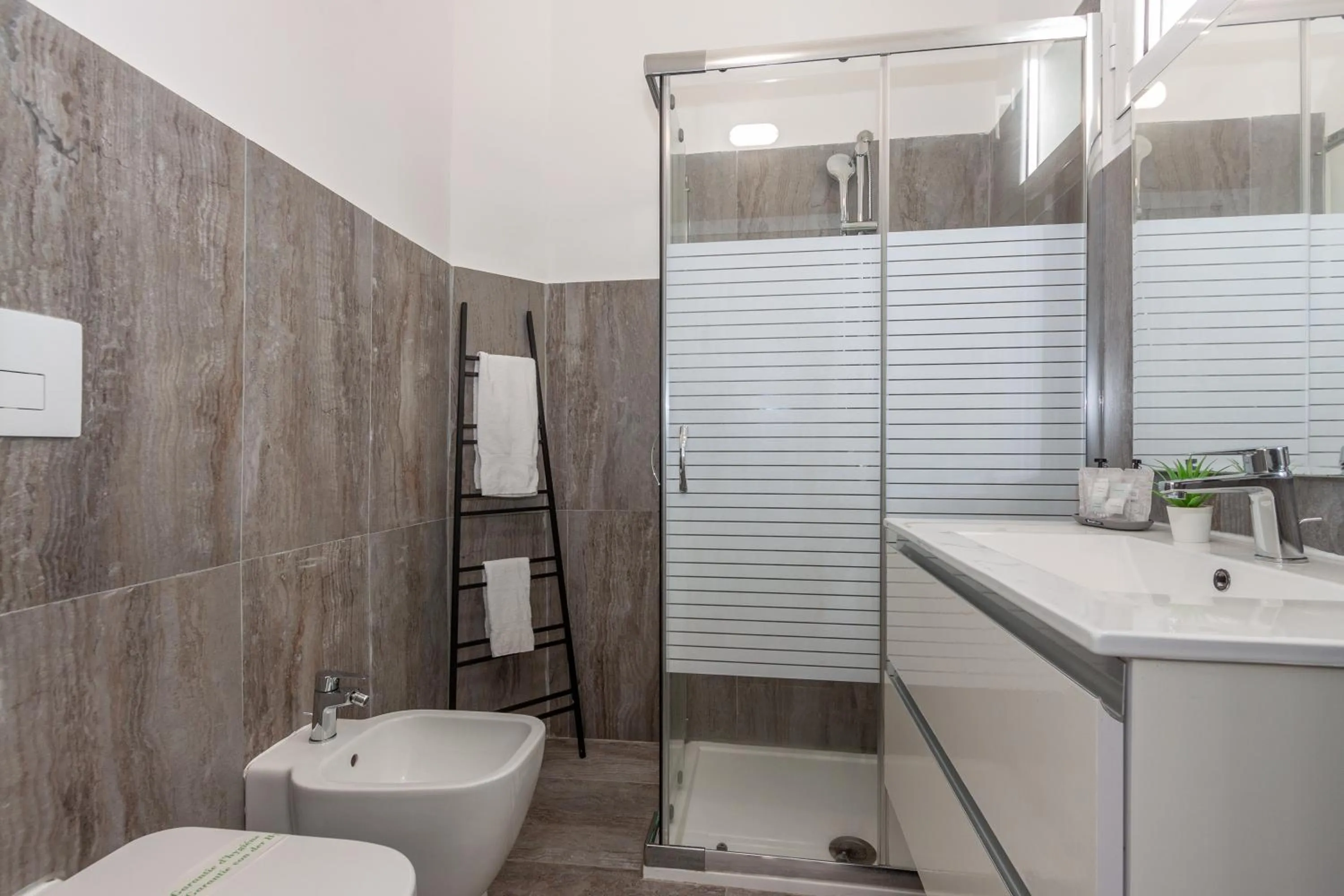 Hotel apartments Crisvan