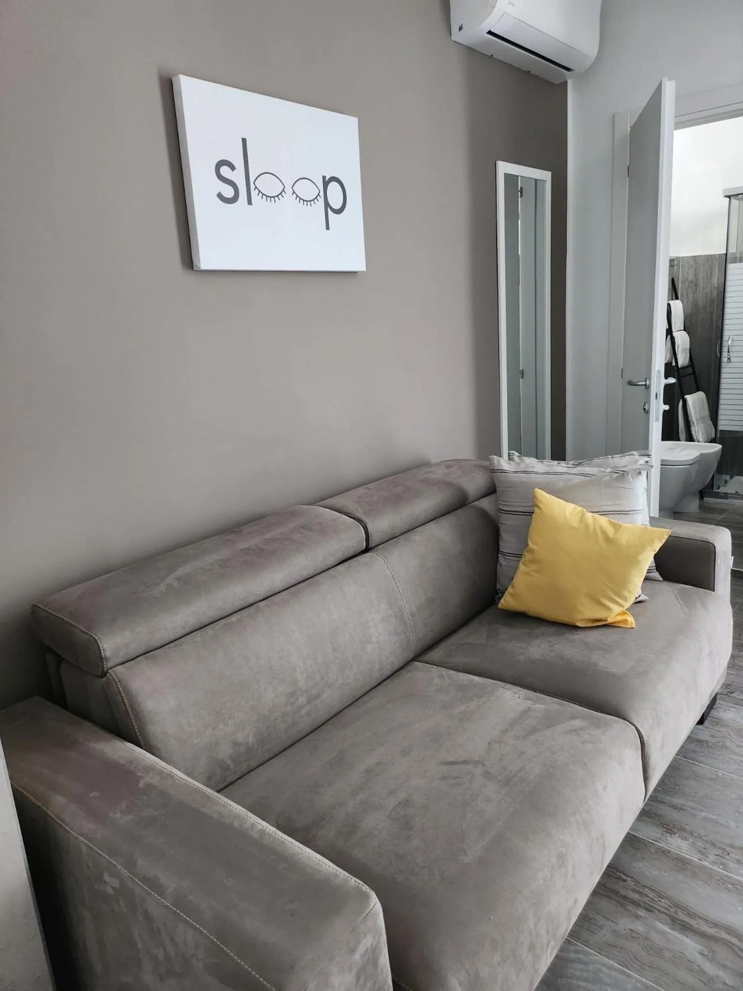 Hotel apartments Crisvan