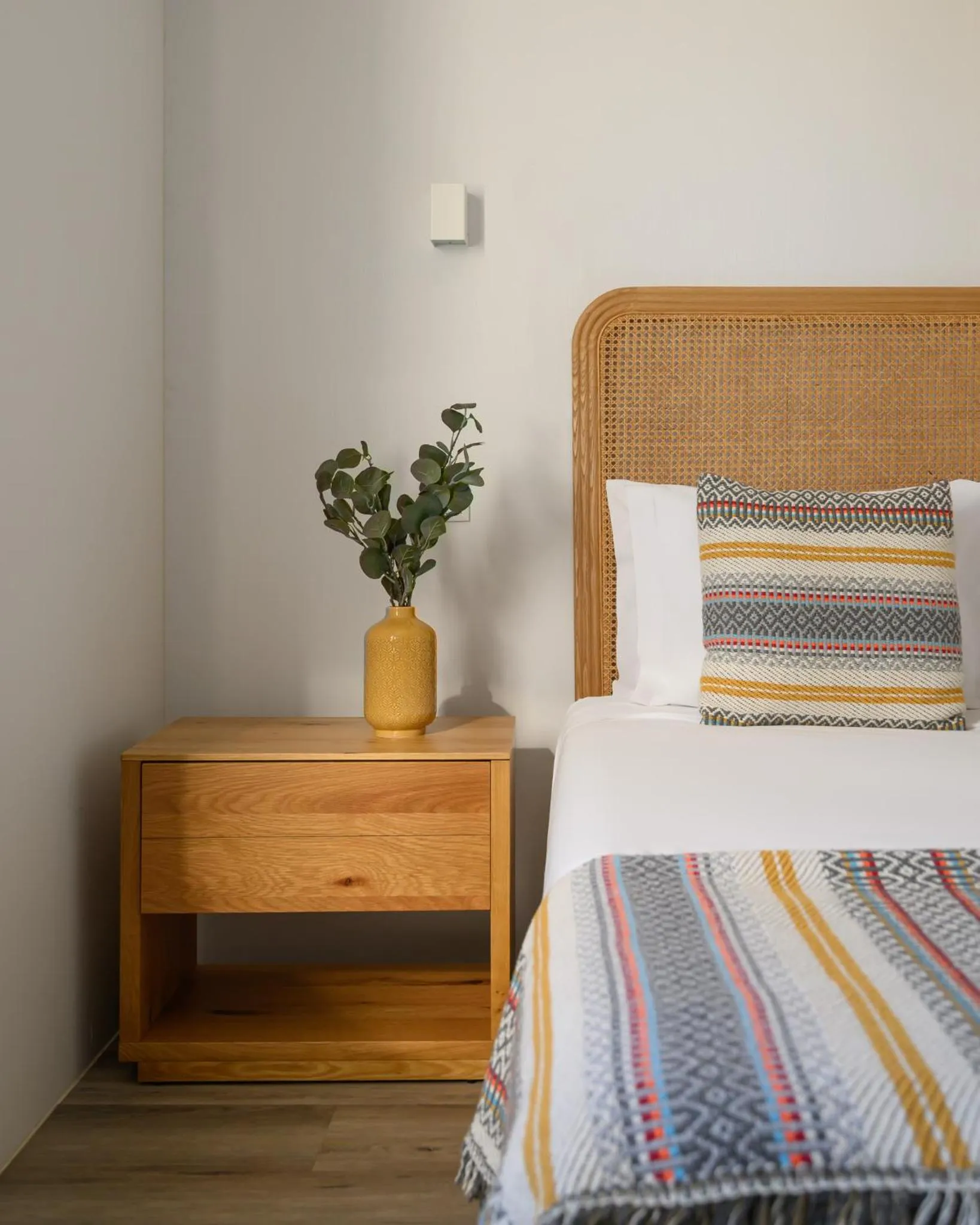Decorative detail, Bed in Quinta da Amendoeira - Évora - The Farmhouse
