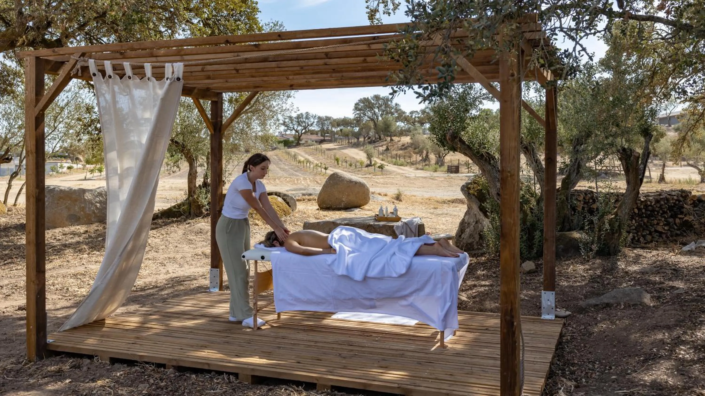 Massage in Quinta da Amendoeira - Évora - The Farmhouse