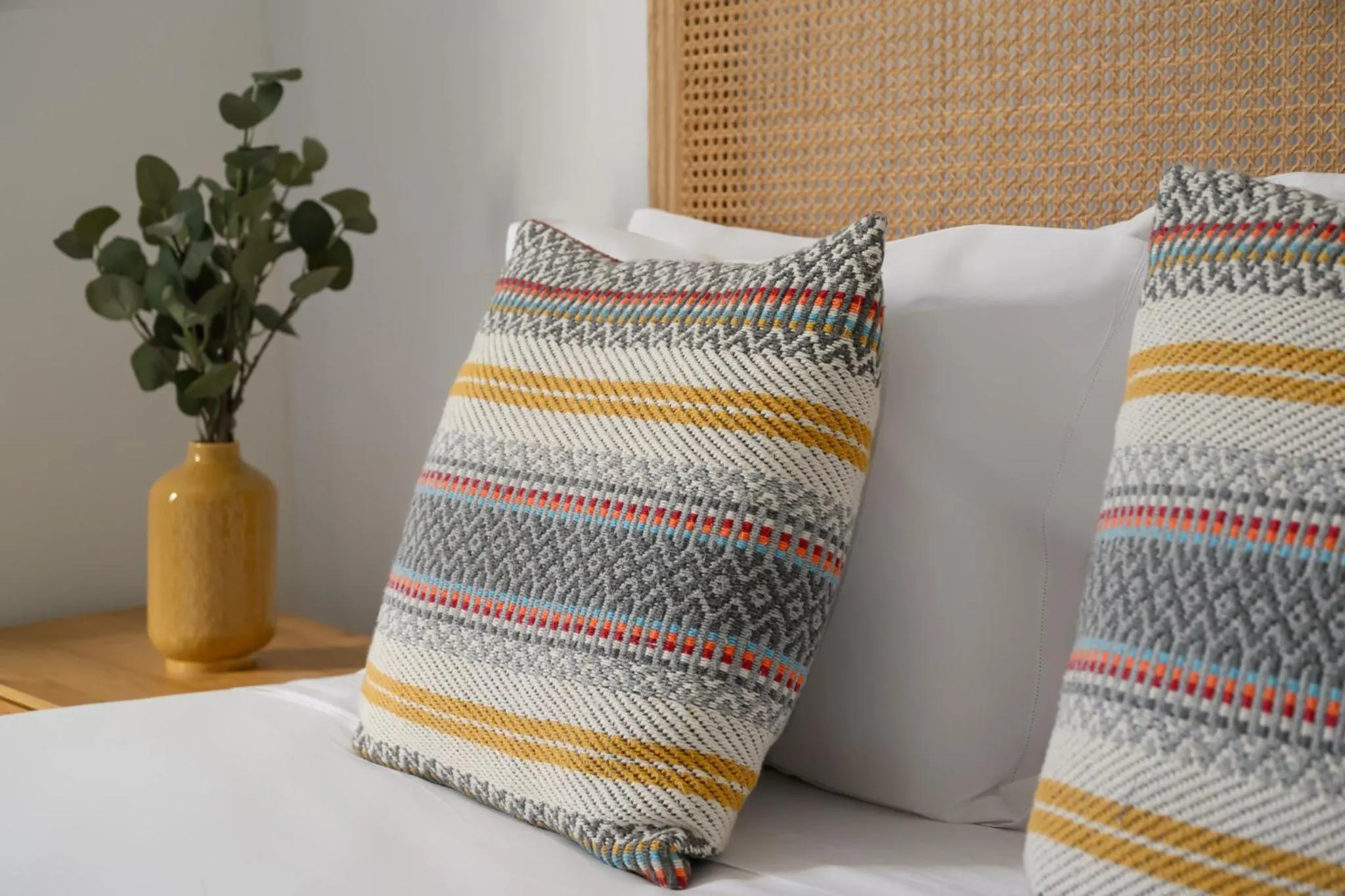 Decorative detail, Bed in Quinta da Amendoeira - Évora - The Farmhouse