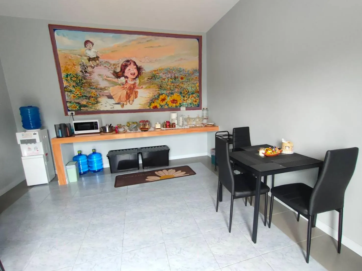 Kitchen or kitchenette in โรงแรมดีดีธาราอิน - DD tara inn