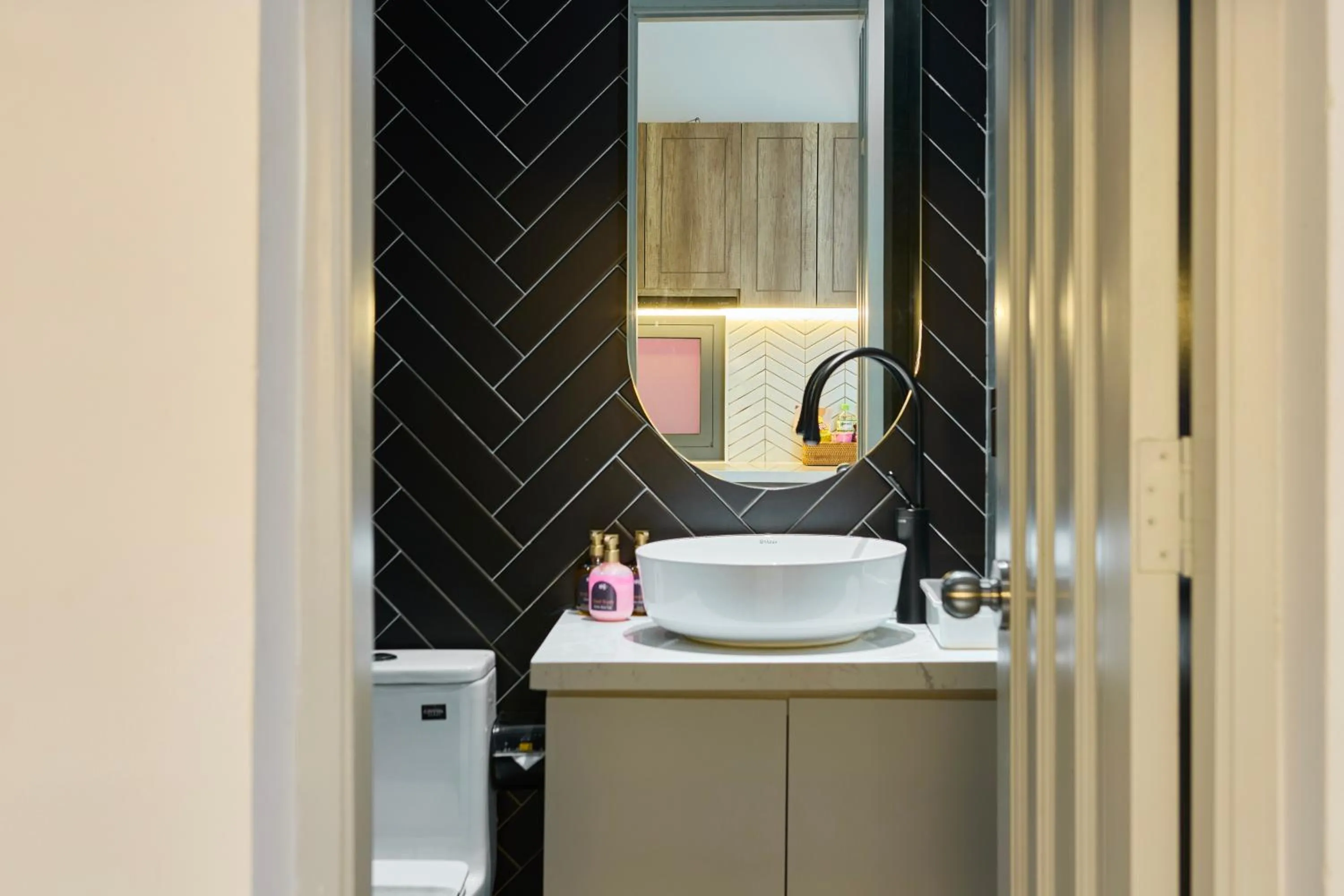 Bathroom in Kin Wander Tân Quy