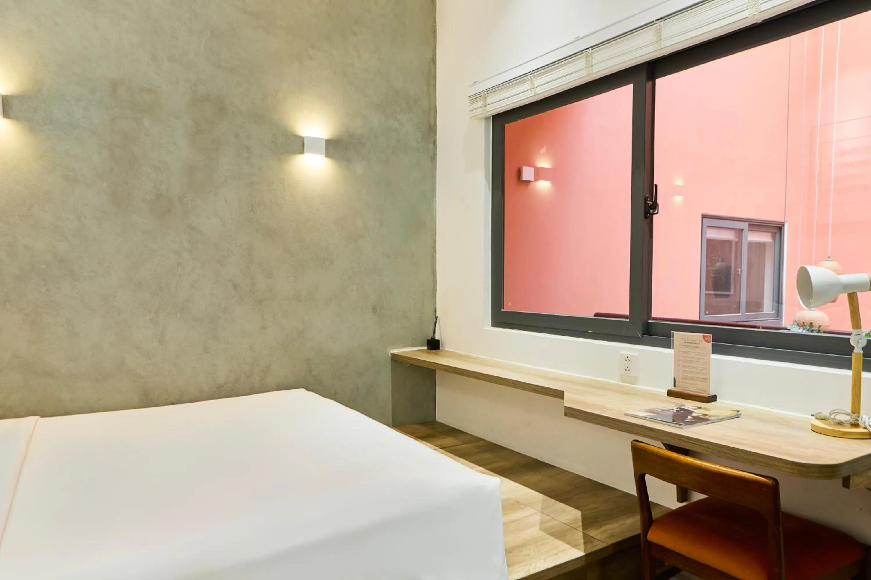 Bed in Kin Wander Tân Quy