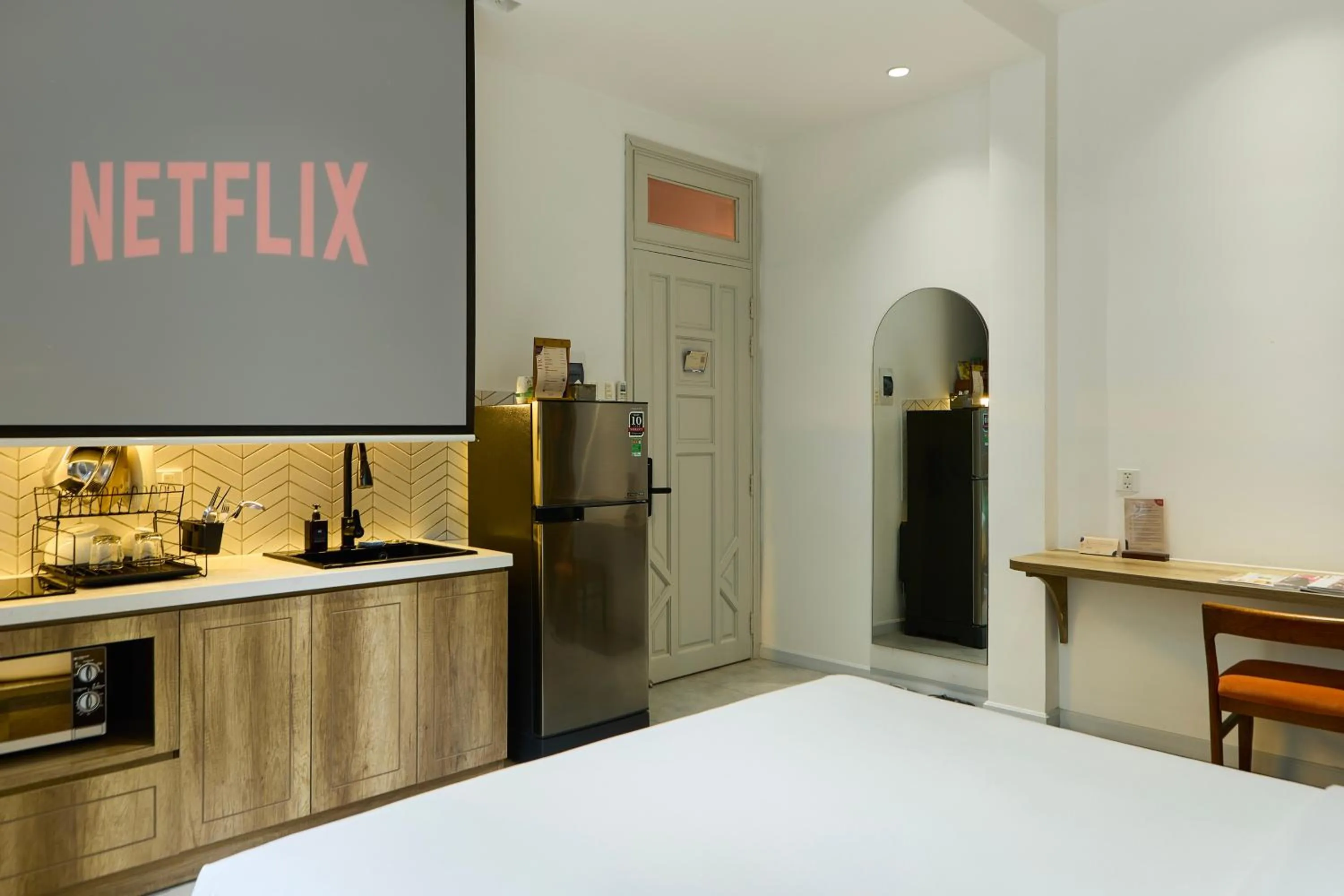 Bed in Kin Wander Tân Quy