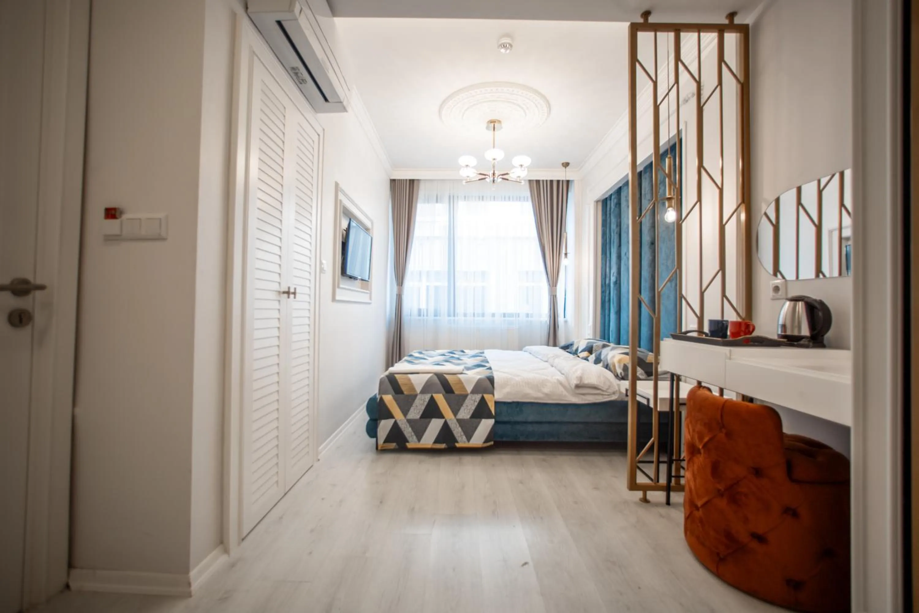 Bed in Megalos Galata Hotel