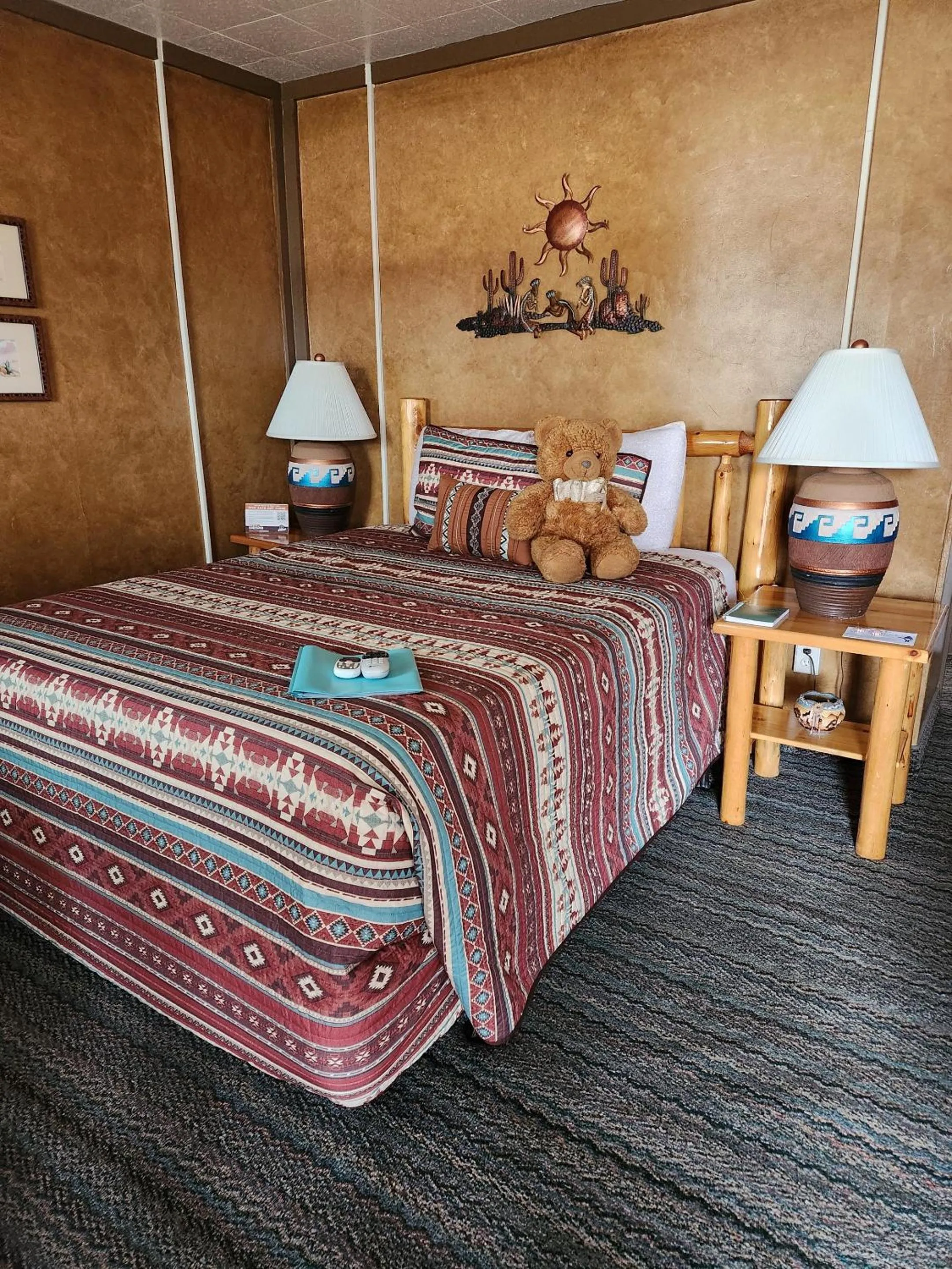 Bedroom, Bed in Cowboy Country Inn