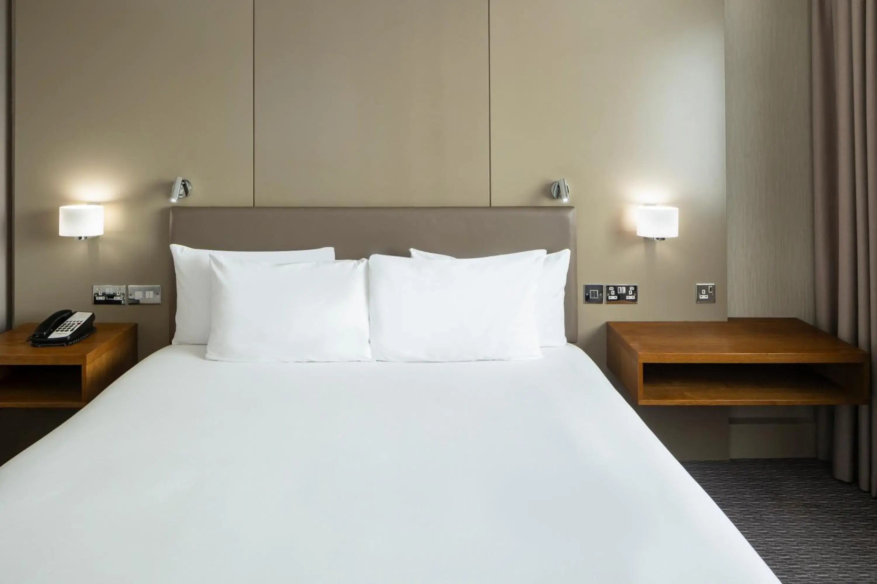 Premium Room in Crowne Plaza Glasgow by IHG Premium Room in Crowne Plaza Glasgow by IHG
