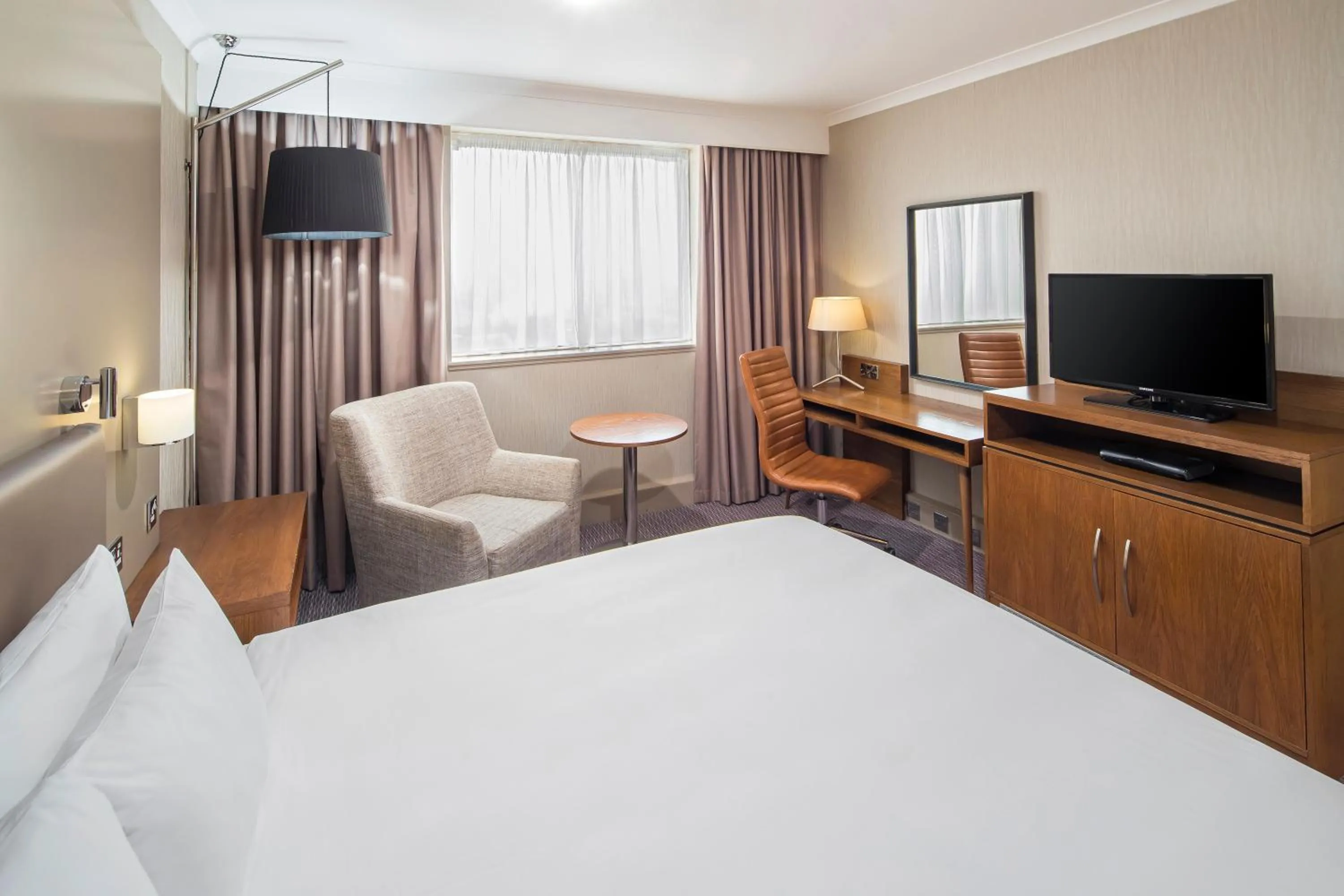 Bed in Crowne Plaza Glasgow by IHG