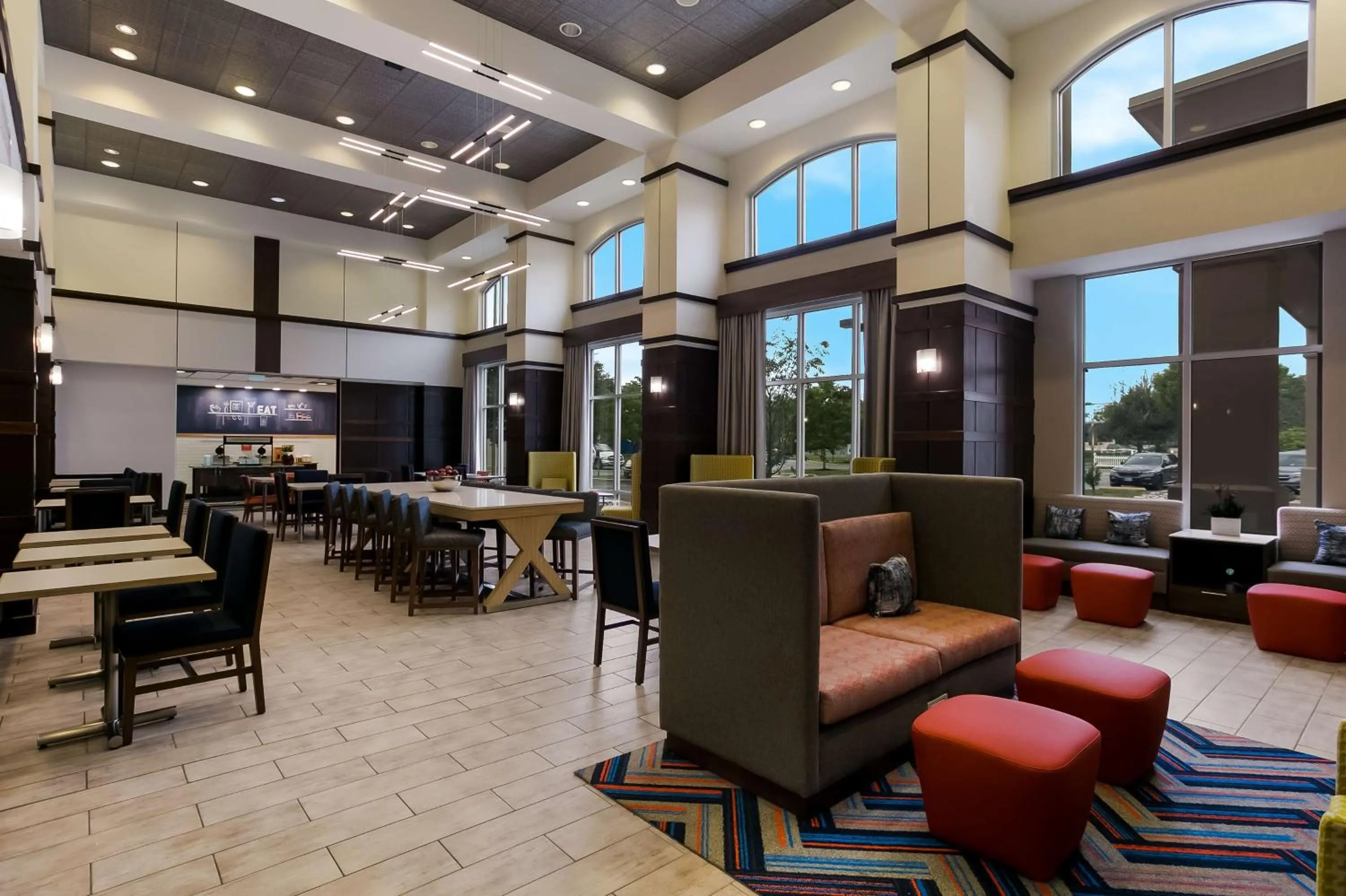 Breakfast in Hampton Inn & Suites Wilmington Christiana