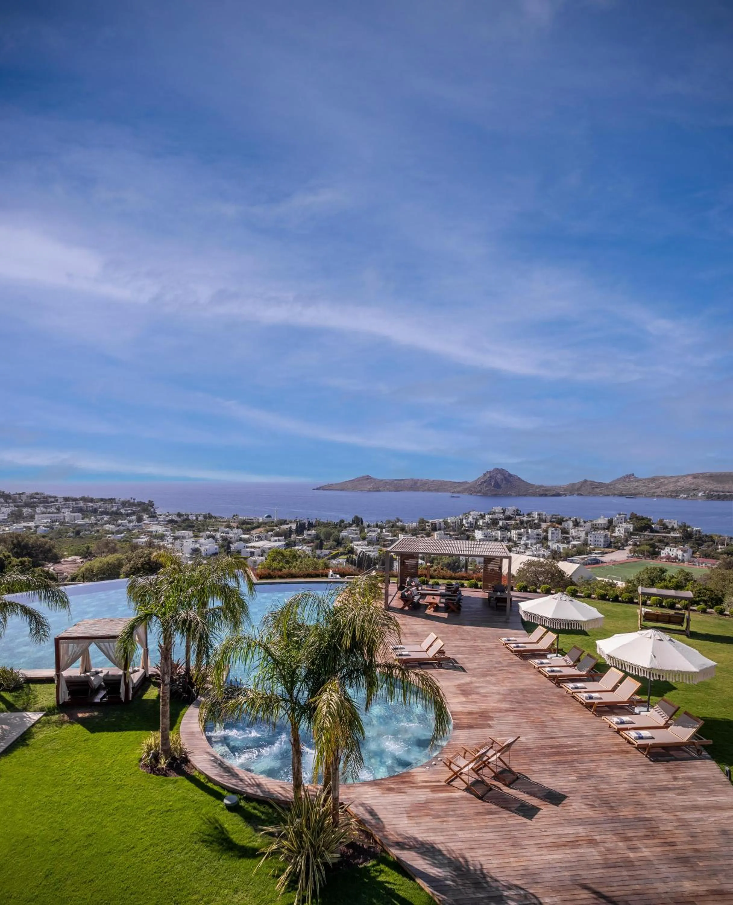 Property building in Ailla Yalıkavak