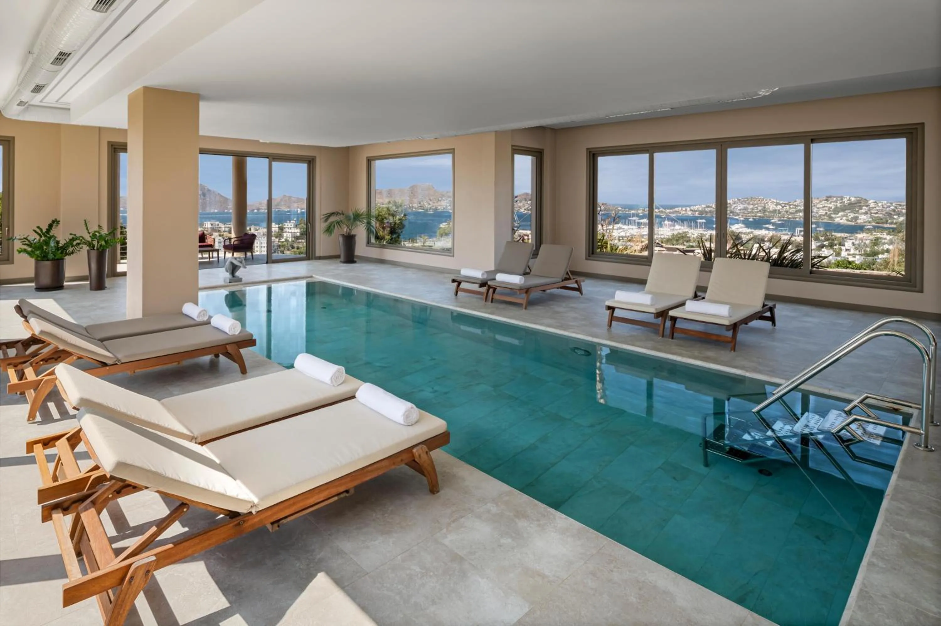 Swimming pool in Ailla Yalıkavak