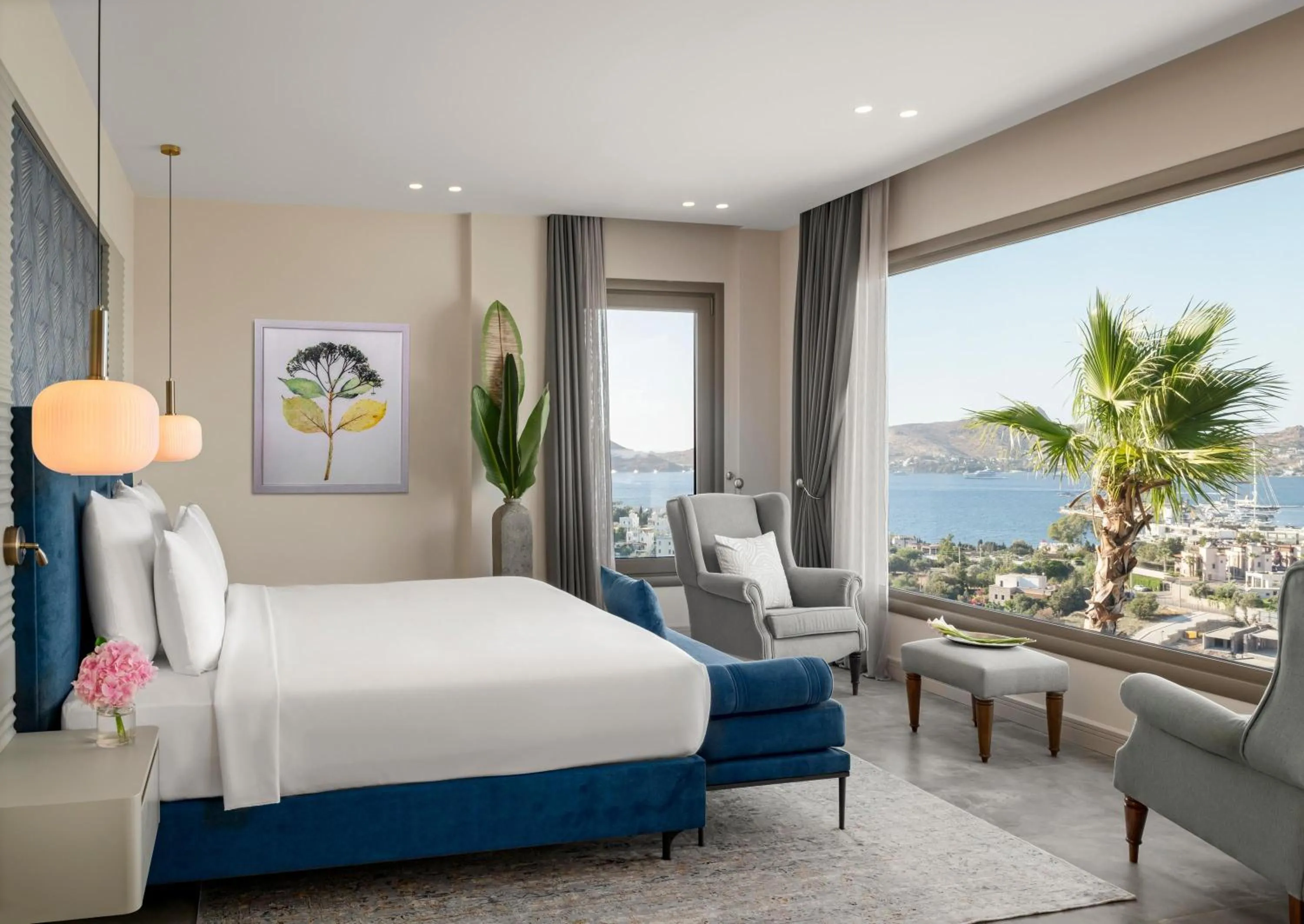 Photo of the whole room, Bed in Ailla Yalıkavak