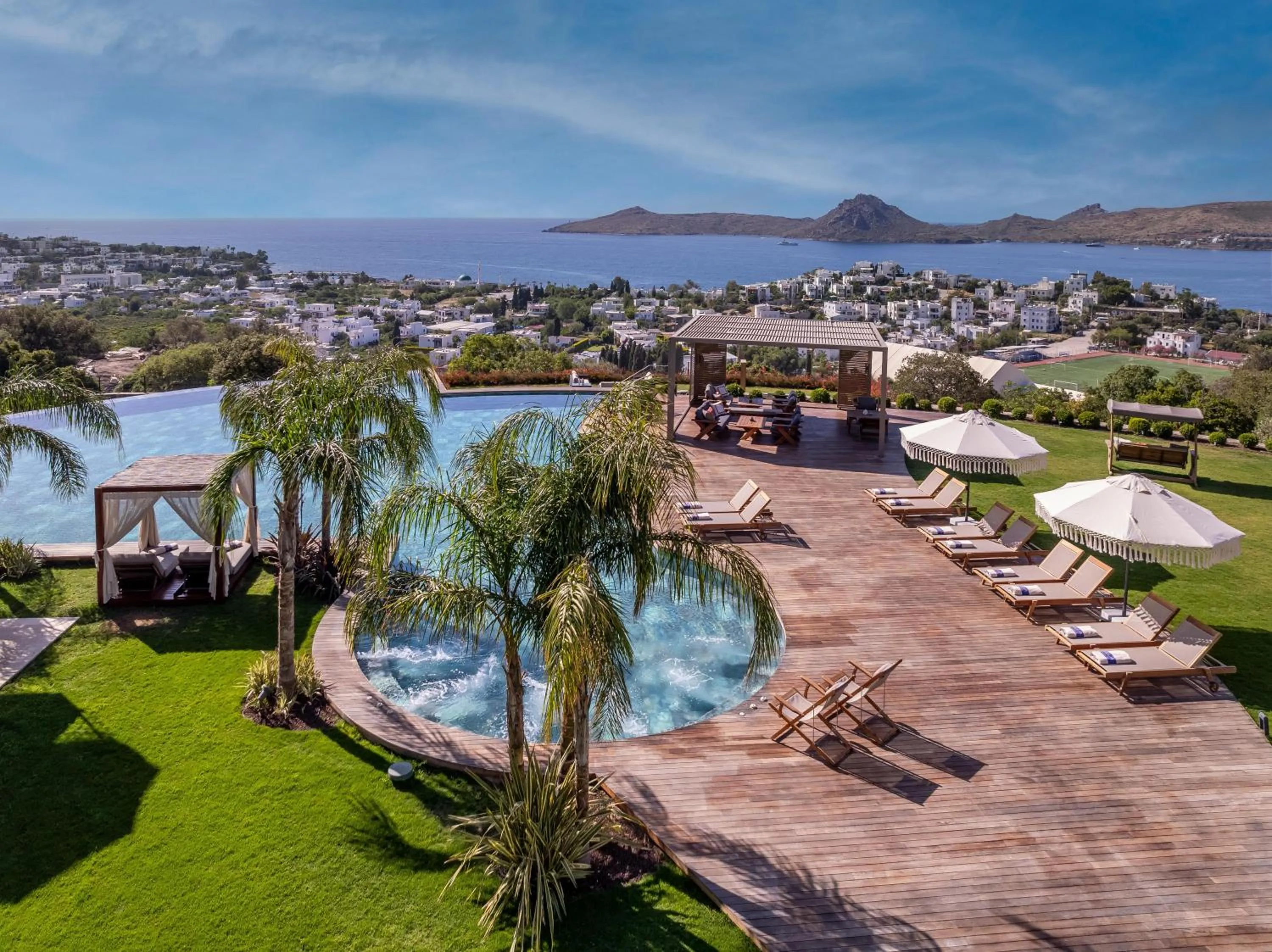 Property building in Ailla Yalıkavak