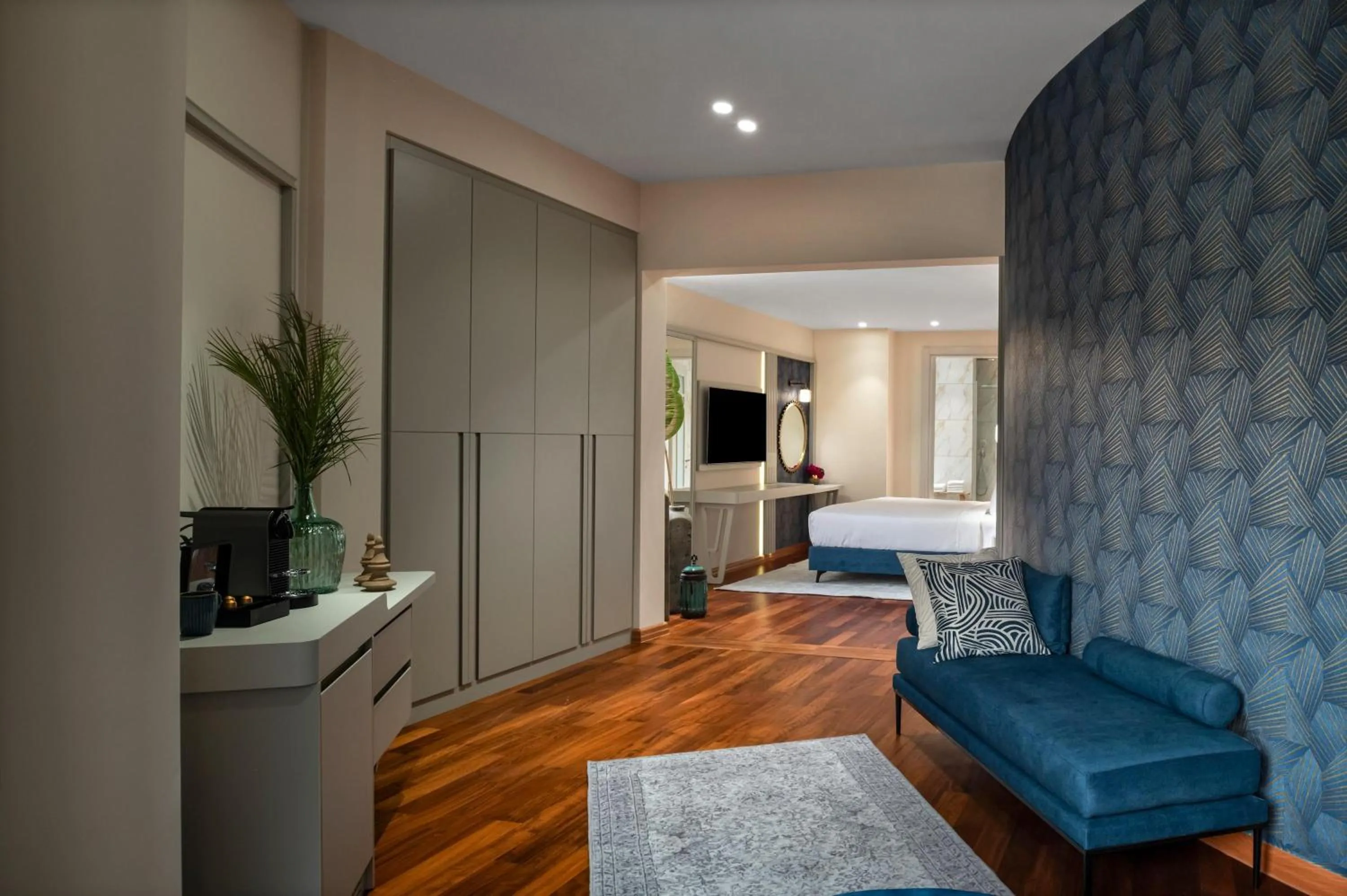 Photo of the whole room, Bed in Ailla Yalıkavak