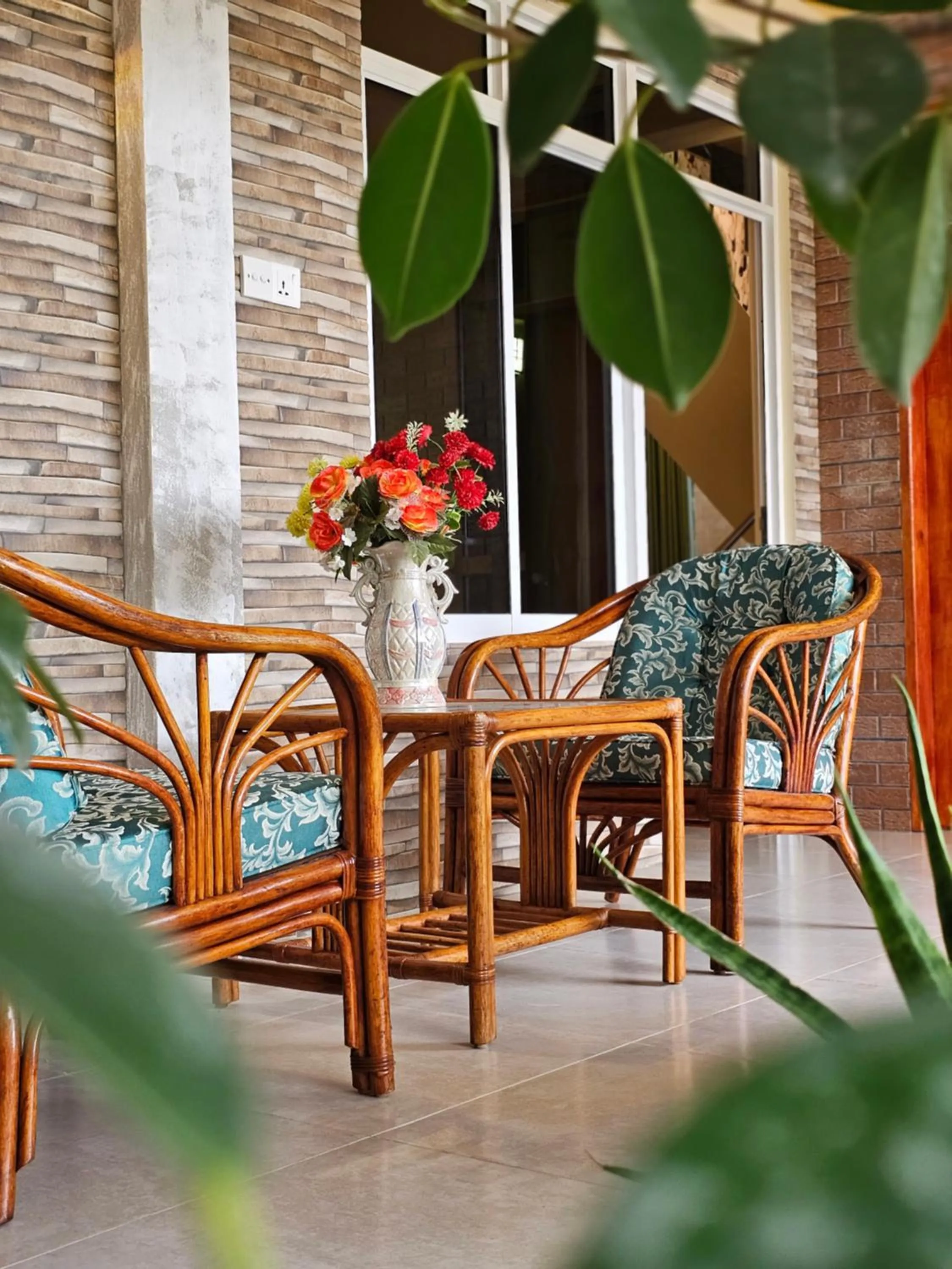 Dining area in White Sand Inn