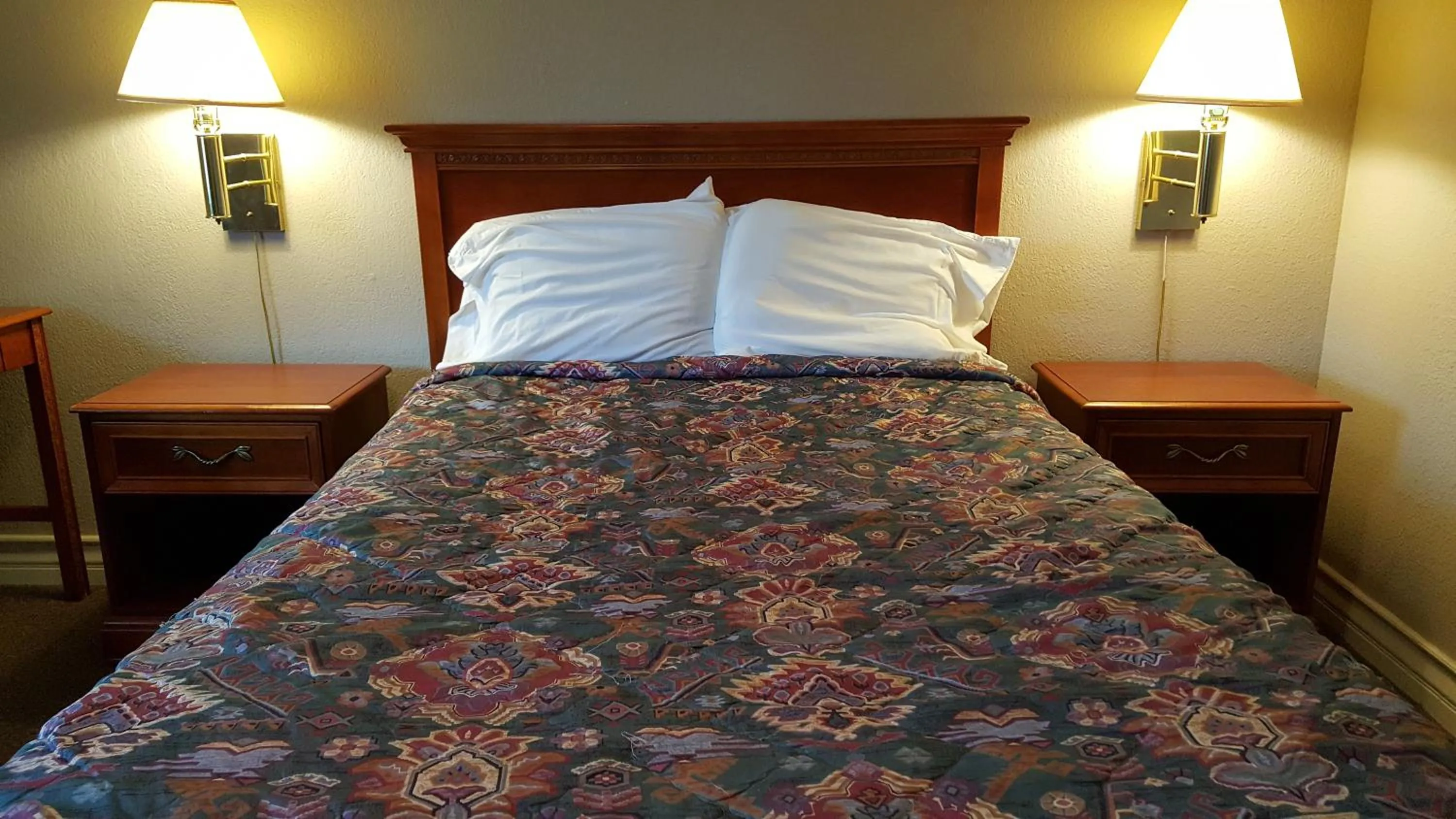 Bed in Pacific Motel