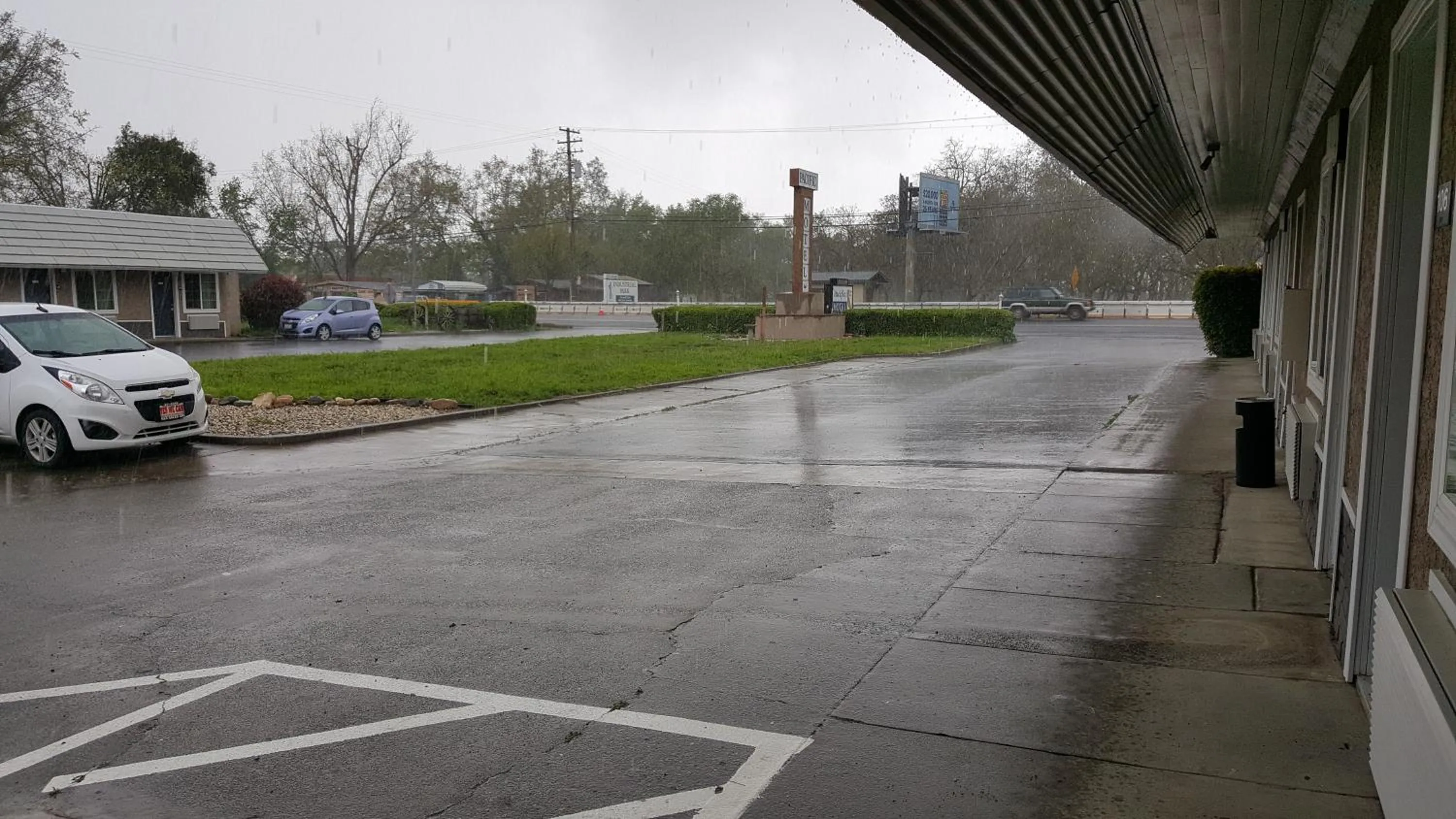 Property building in Pacific Motel