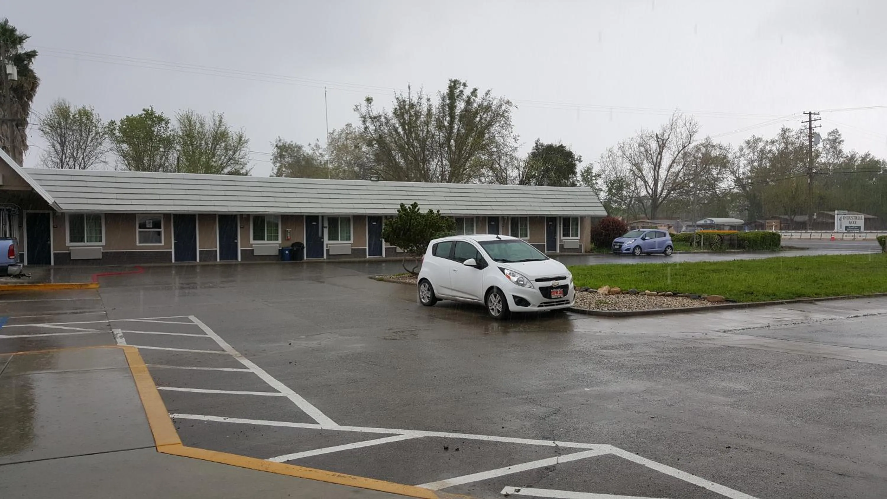 Property building in Pacific Motel