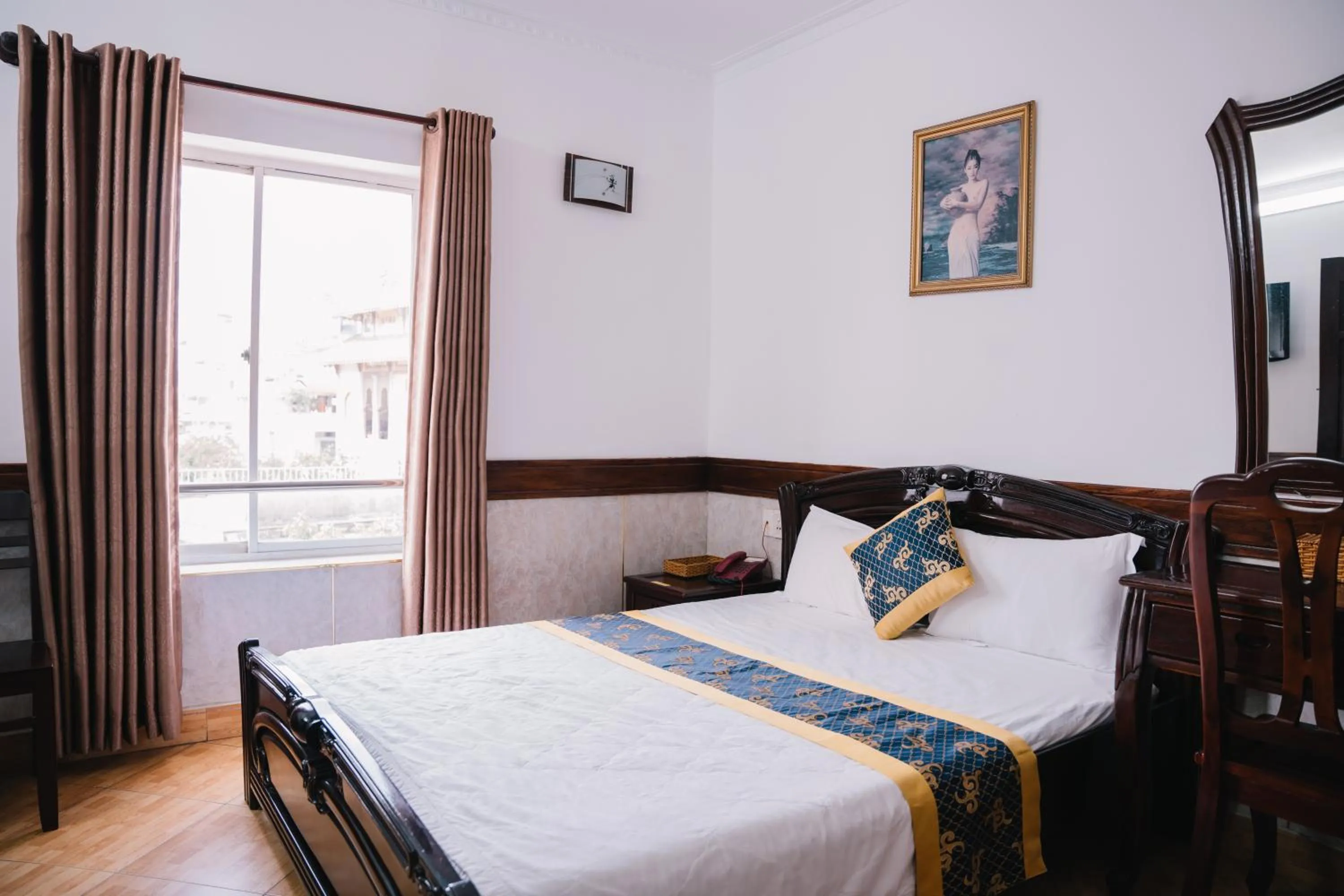 Photo of the whole room, Bed in HUNG HUONG HOTEL