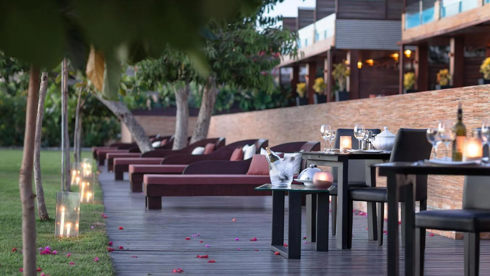 Patio in Essenza Hotel