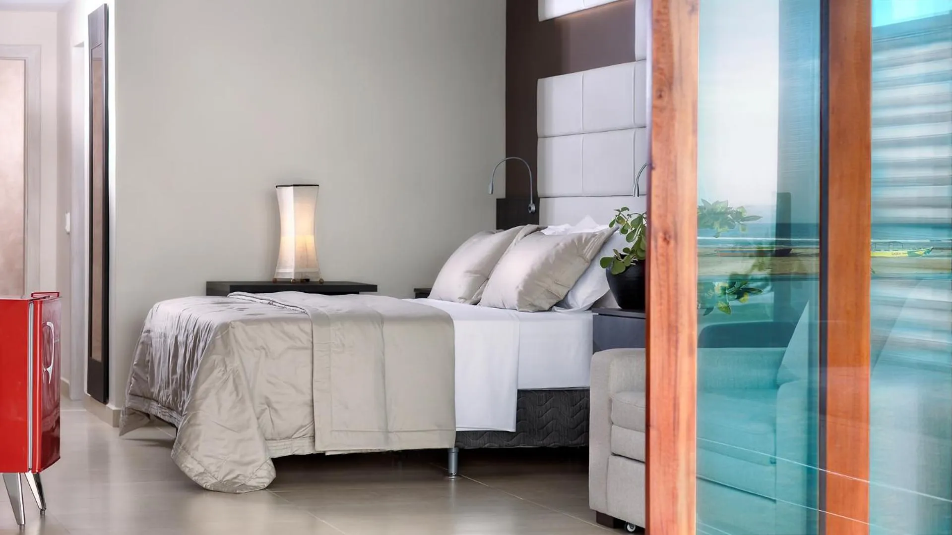 Bedroom, Bed in Essenza Hotel