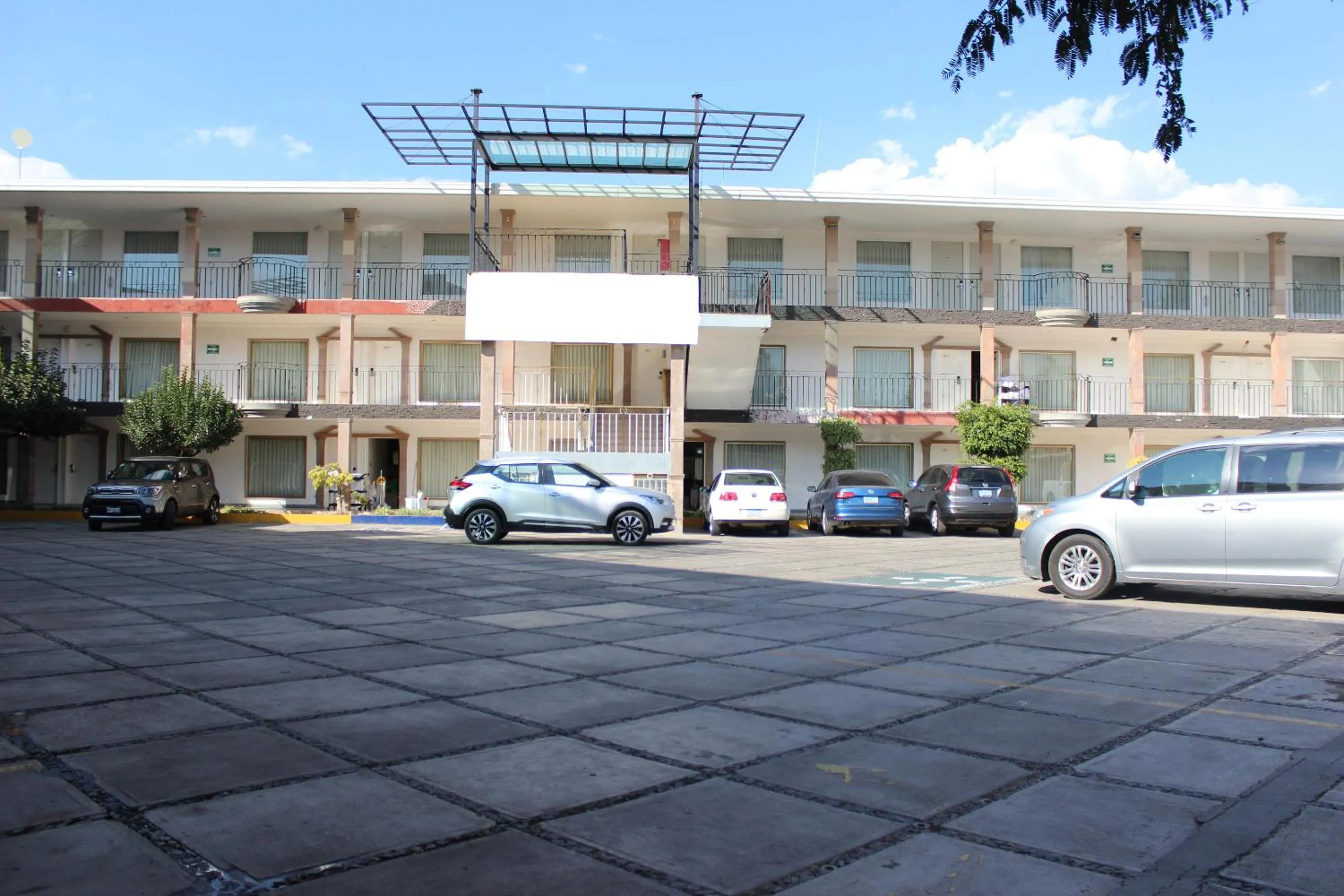 Facade/entrance in Hotel Flamingo Irapuato