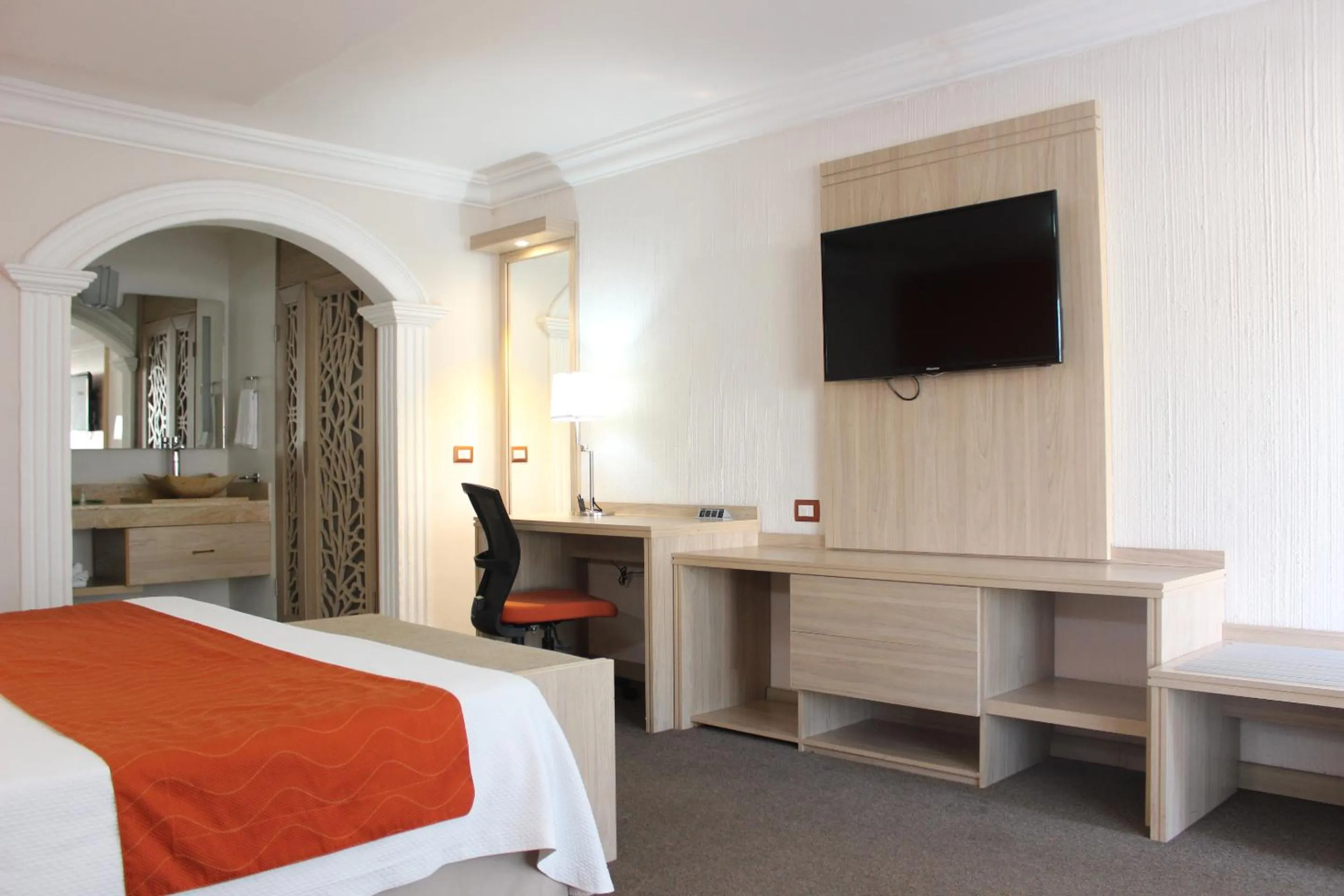 TV and multimedia, Bed in Hotel Flamingo Irapuato