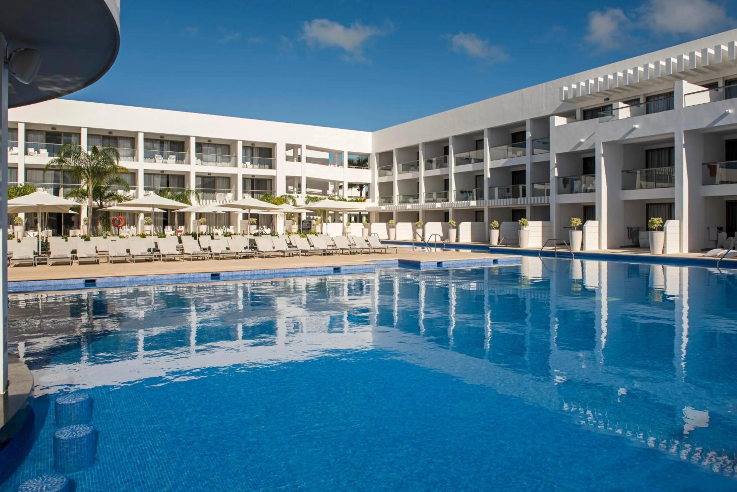 Swimming pool in Platinum Yucatan Princess Adults Only - All Inclusive