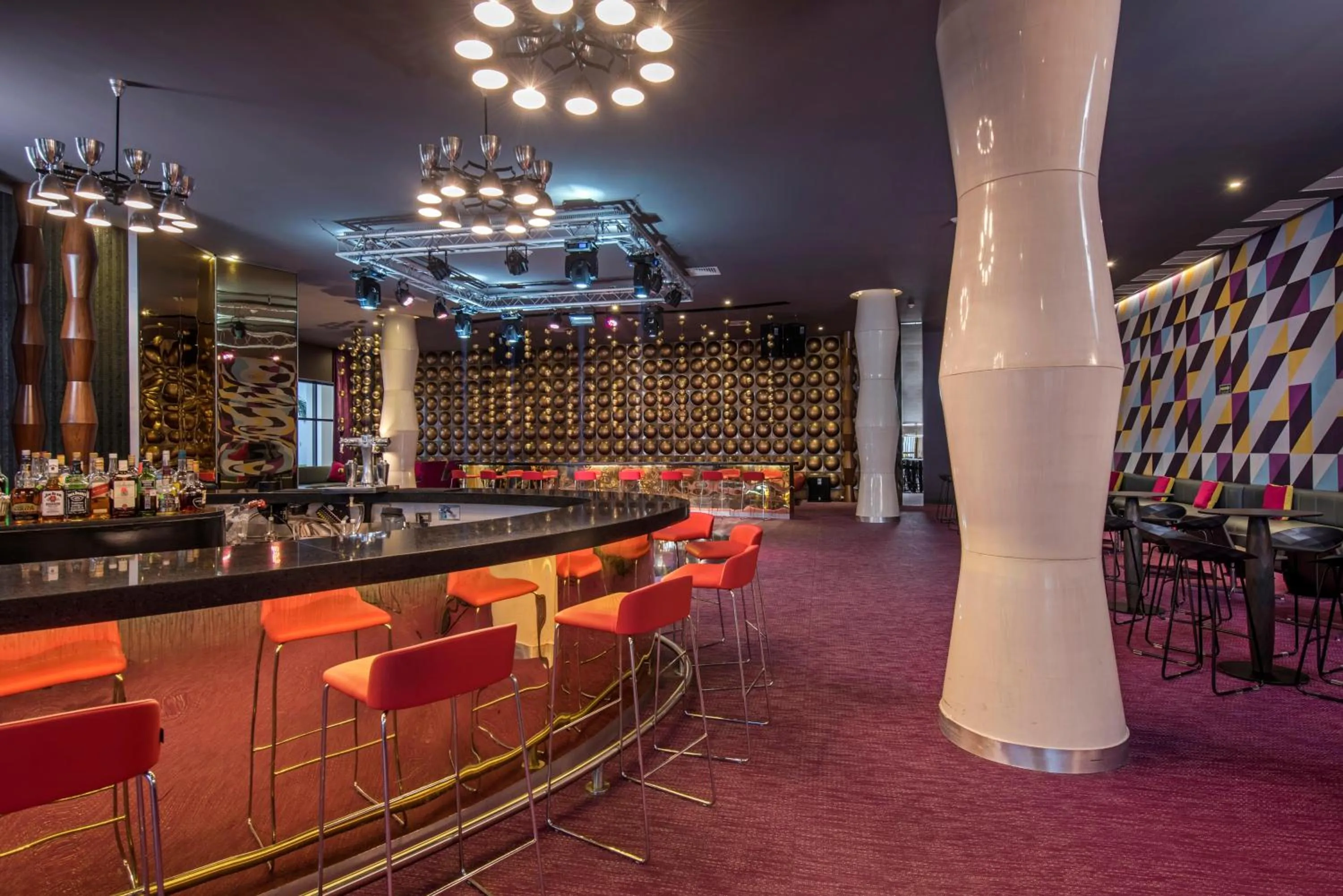 Lounge or bar in Platinum Yucatan Princess Adults Only - All Inclusive