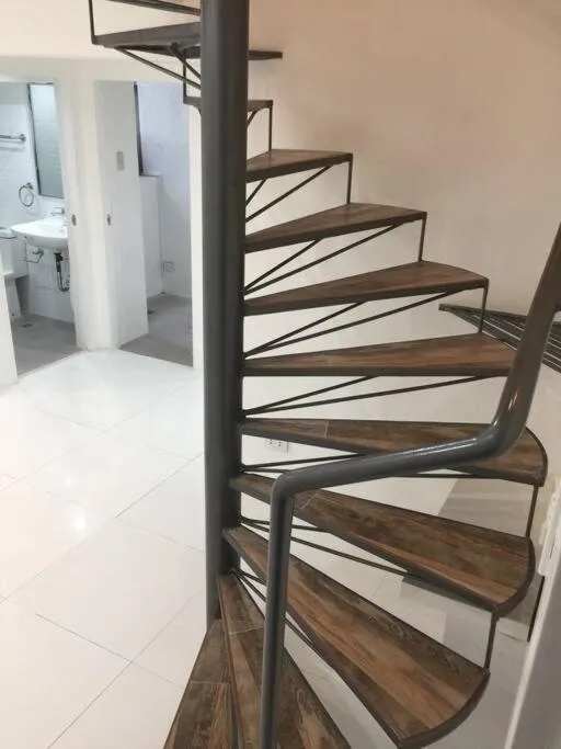 Renovated 2br 2tb Wifi/Netflix very near Mall QC