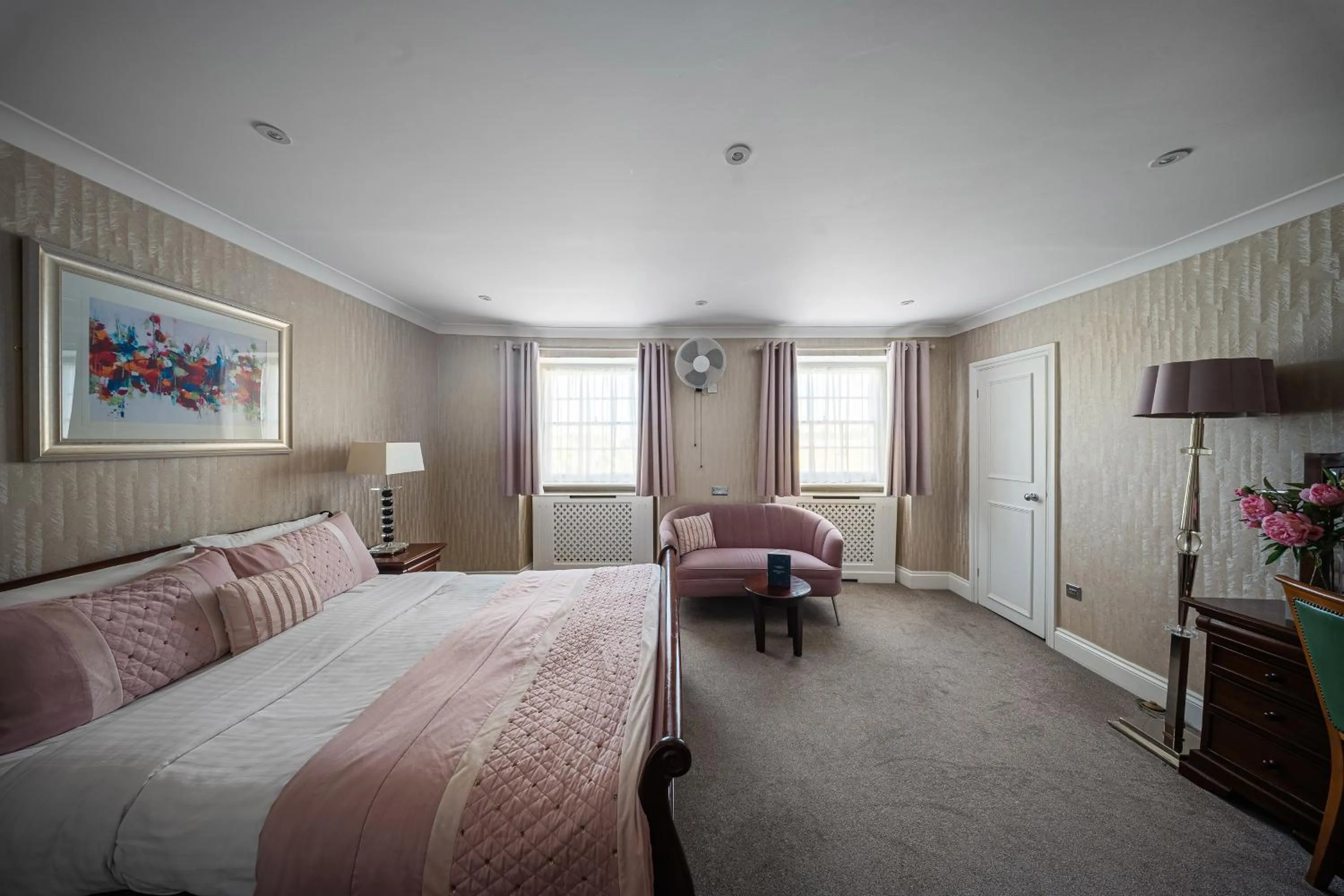 Bedroom, Bed in The Clarendon Hotel