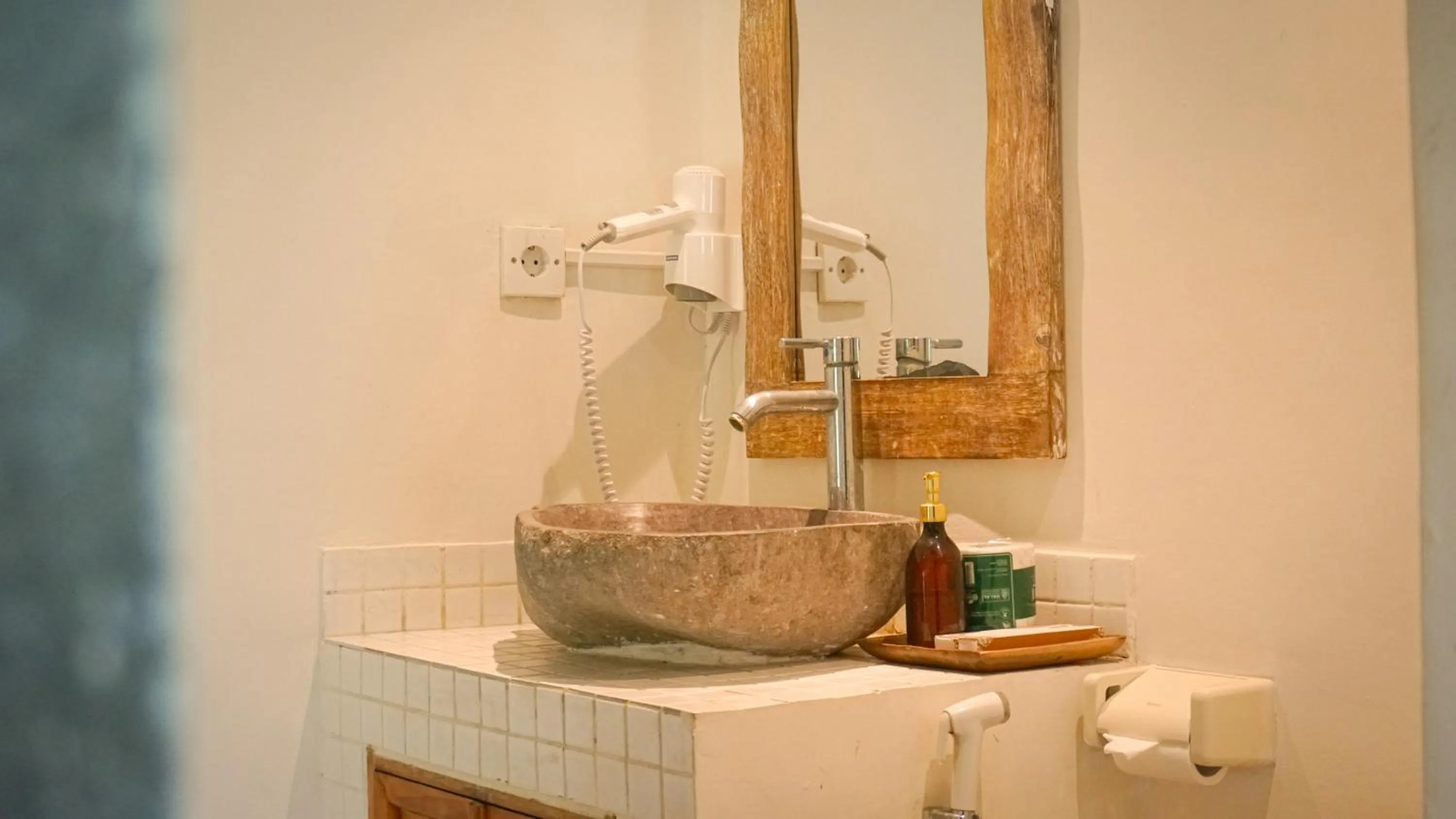 hair dryier in Puri Rinjani Bungalows