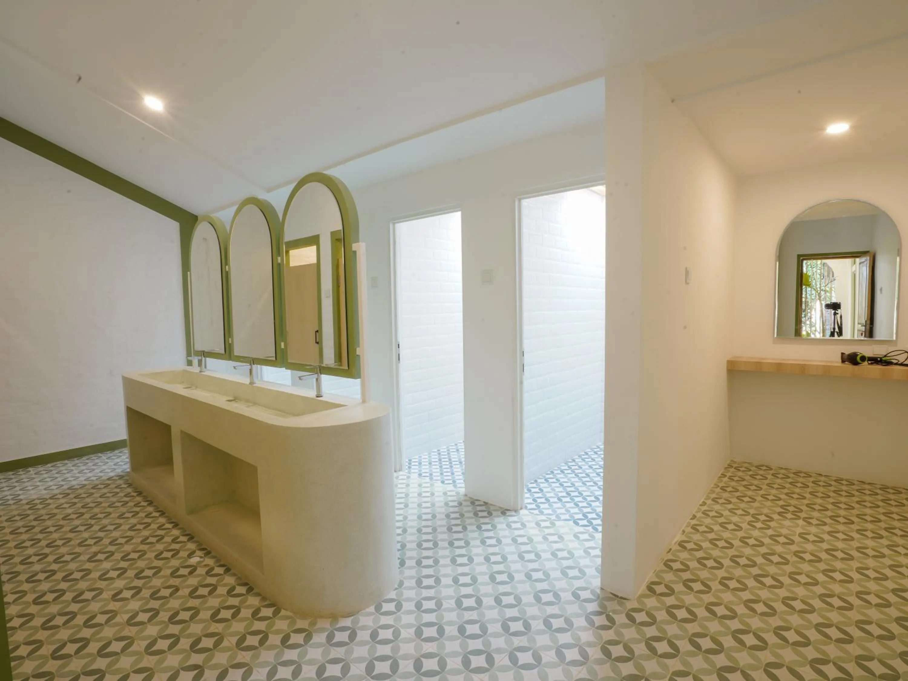 Puri Rinjani Bungalows & Hostel