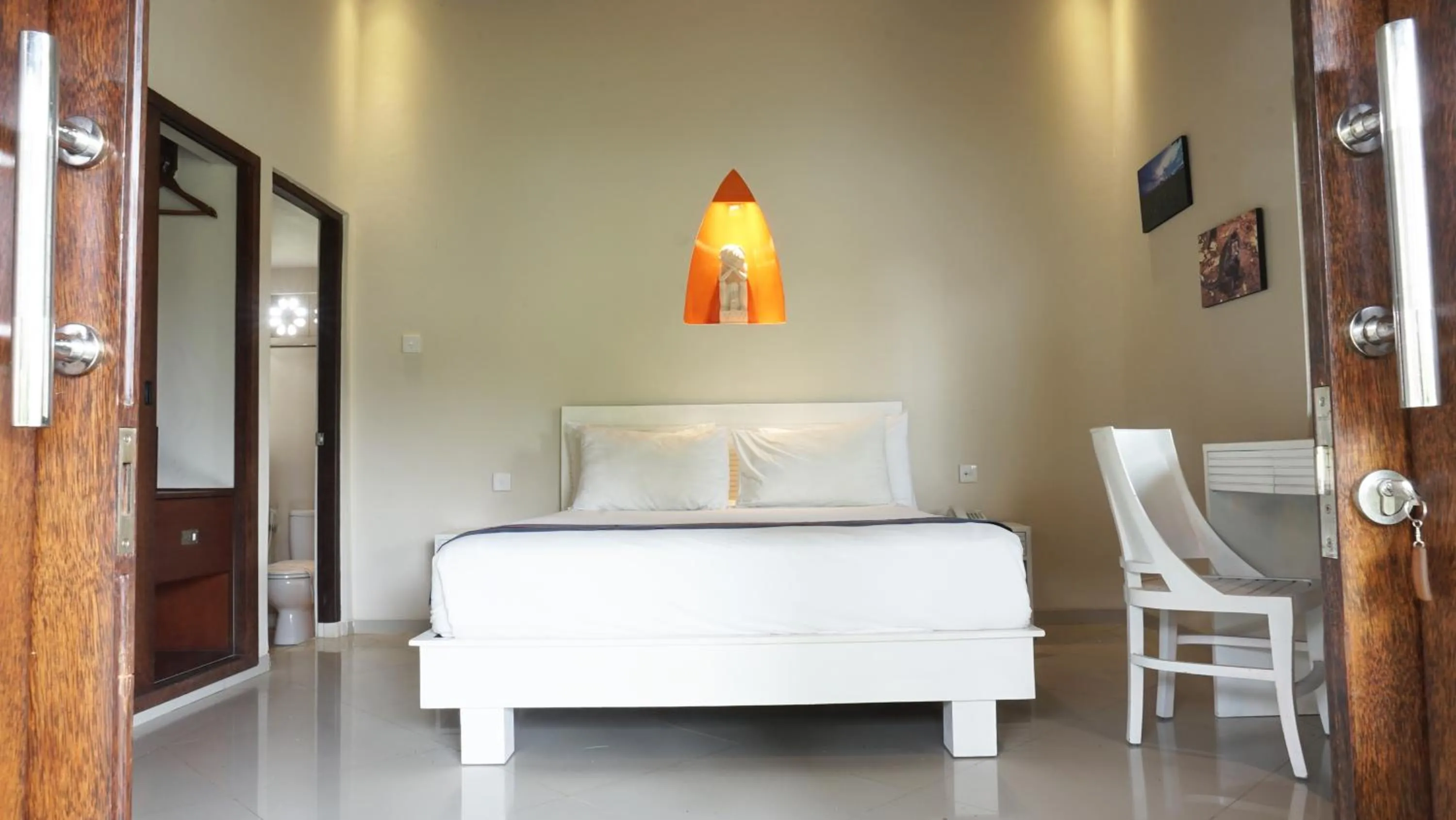 Bed in Puri Rinjani Bungalows & Hostel