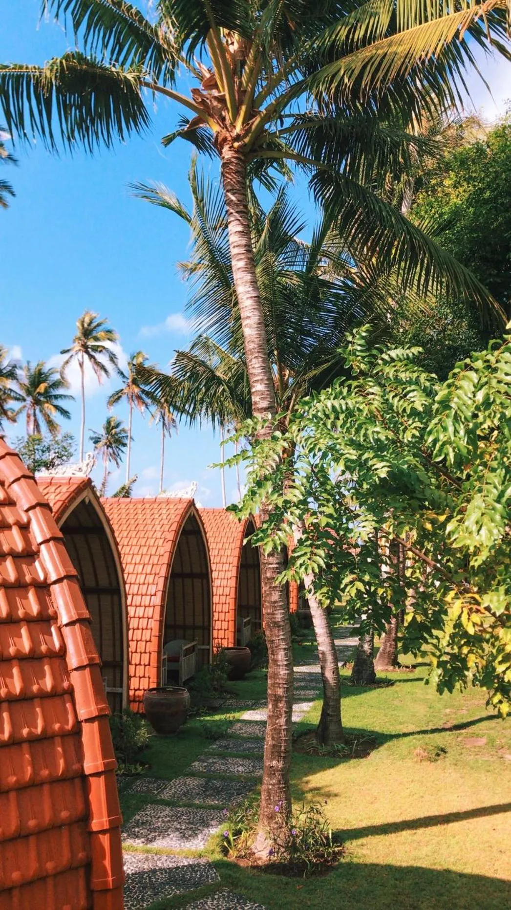 Property building in Puri Rinjani Bungalows & Hostel